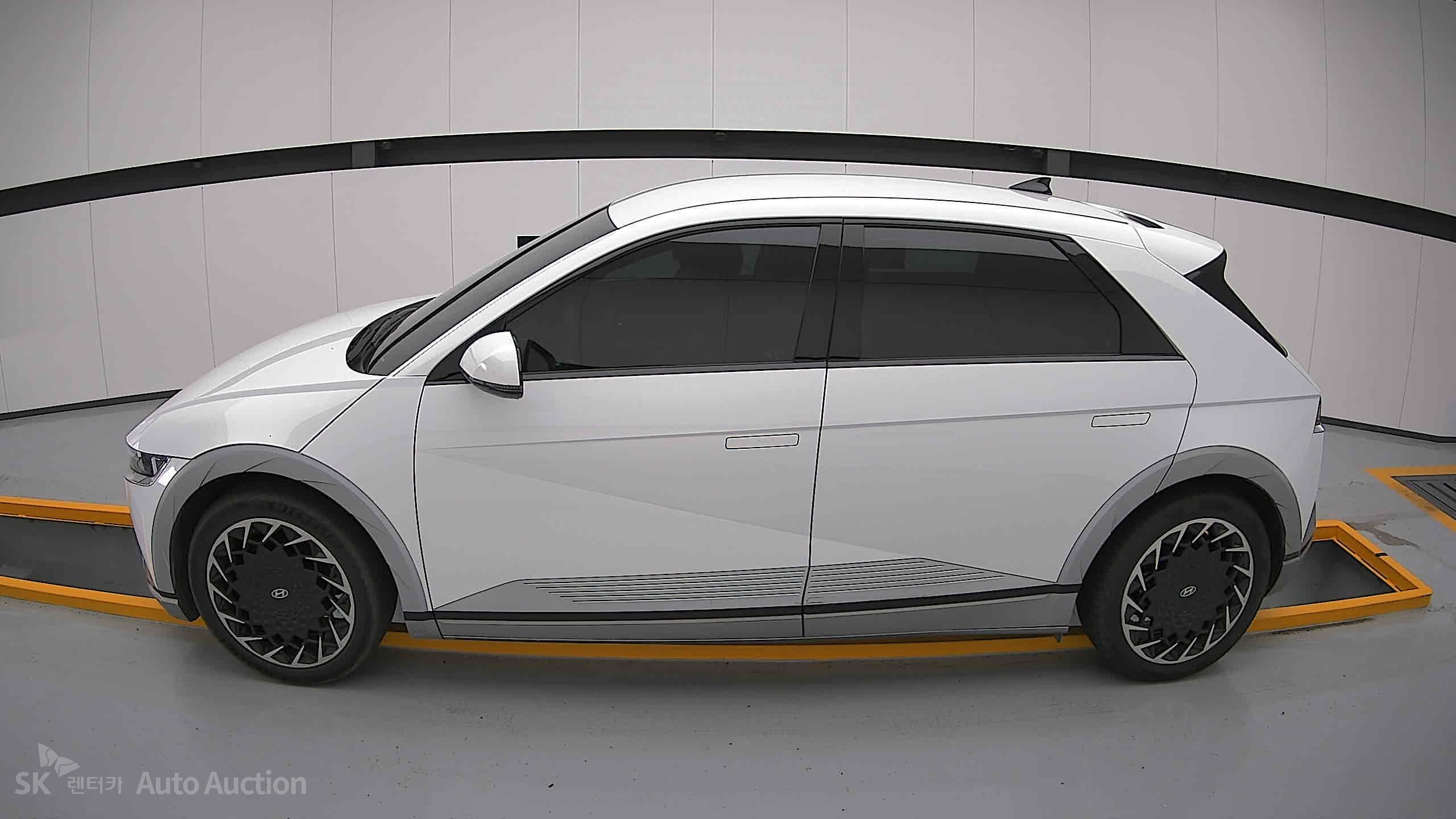 2022 - hyundai ioniq