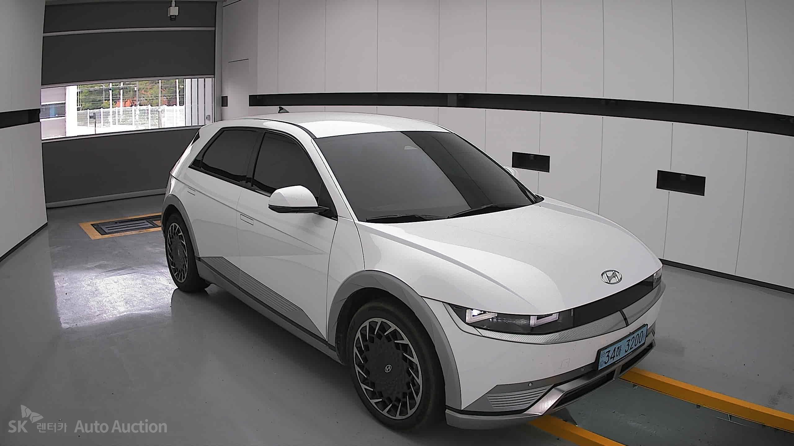2022 - hyundai ioniq