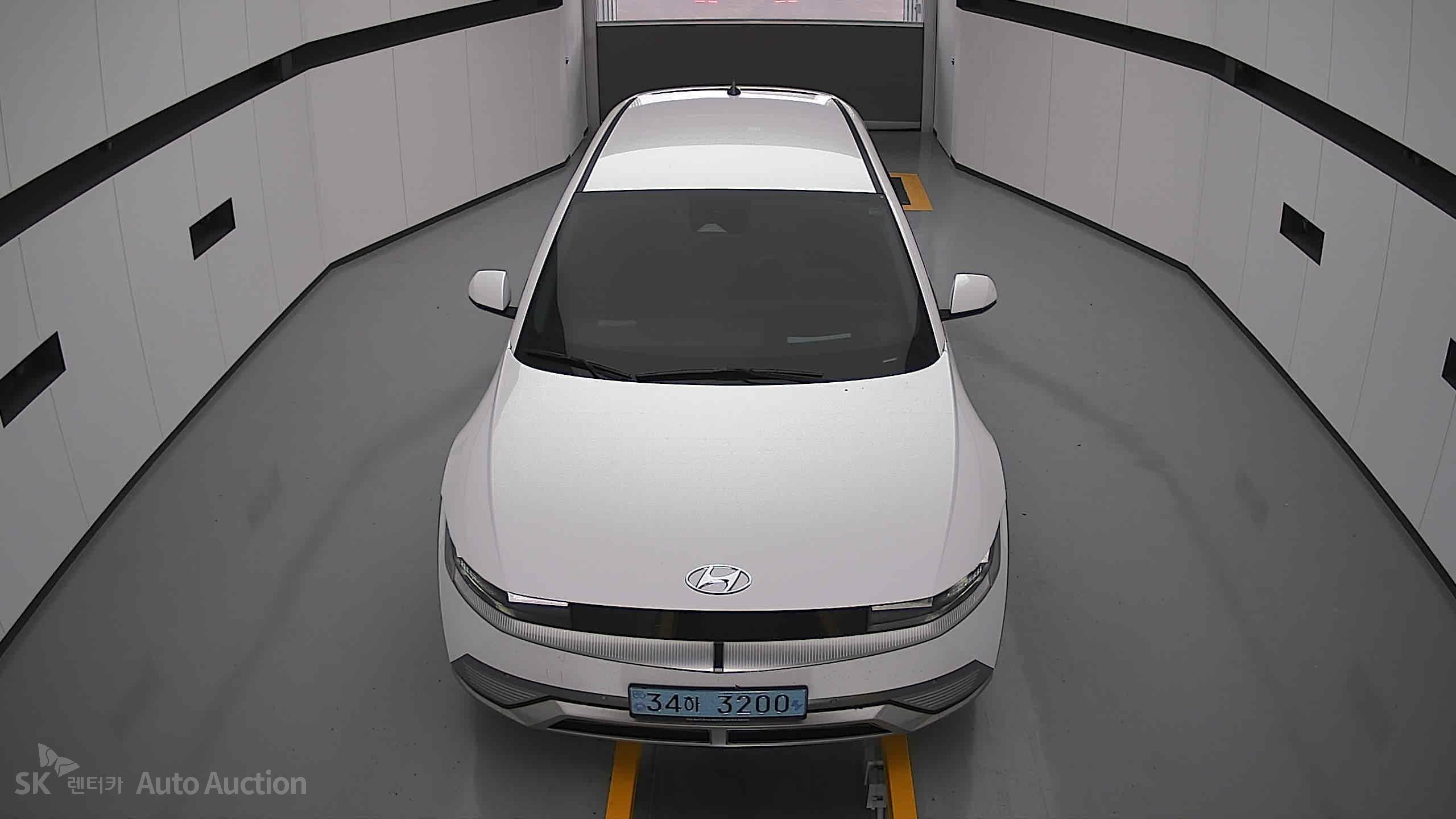 2022 - hyundai ioniq