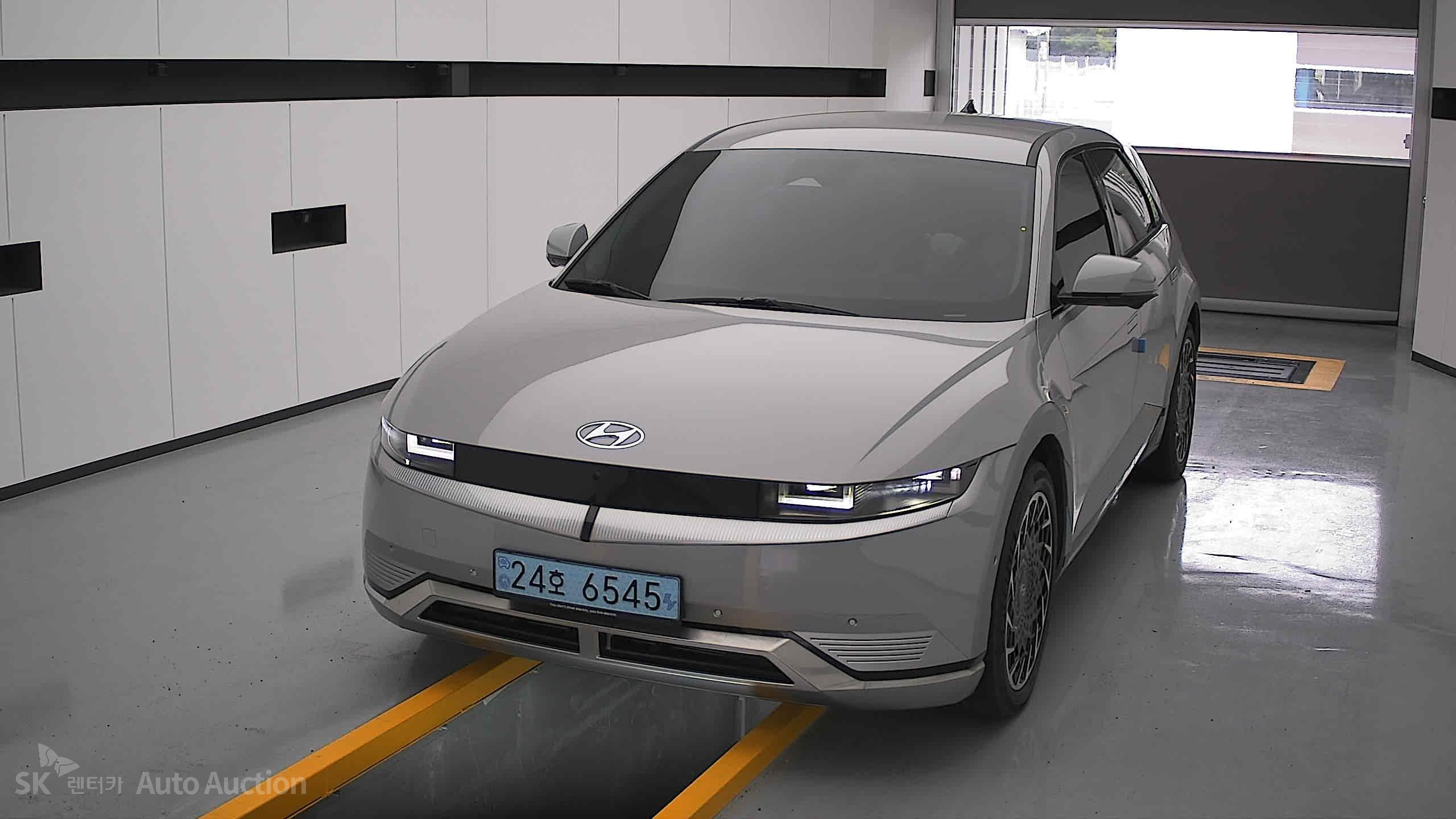 2022 - hyundai ioniq