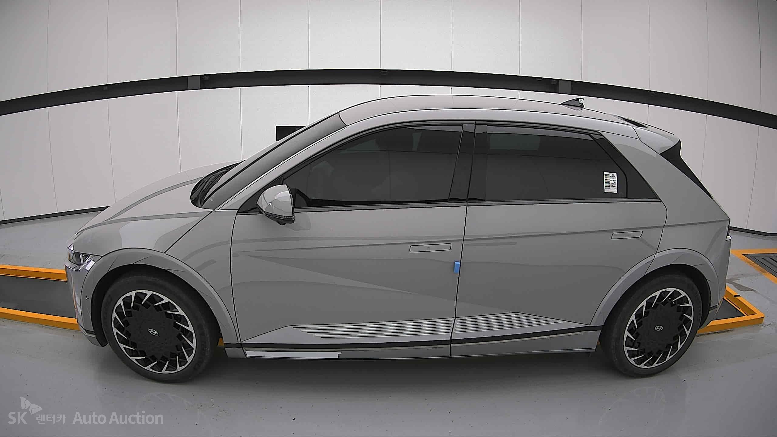 2022 - hyundai ioniq