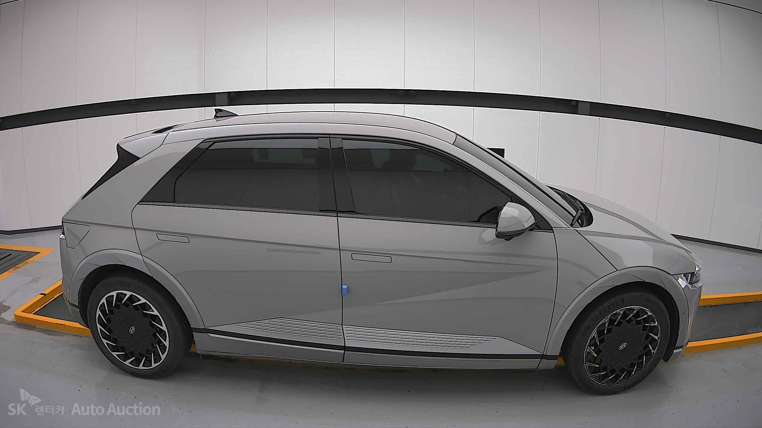 2022 - hyundai ioniq
