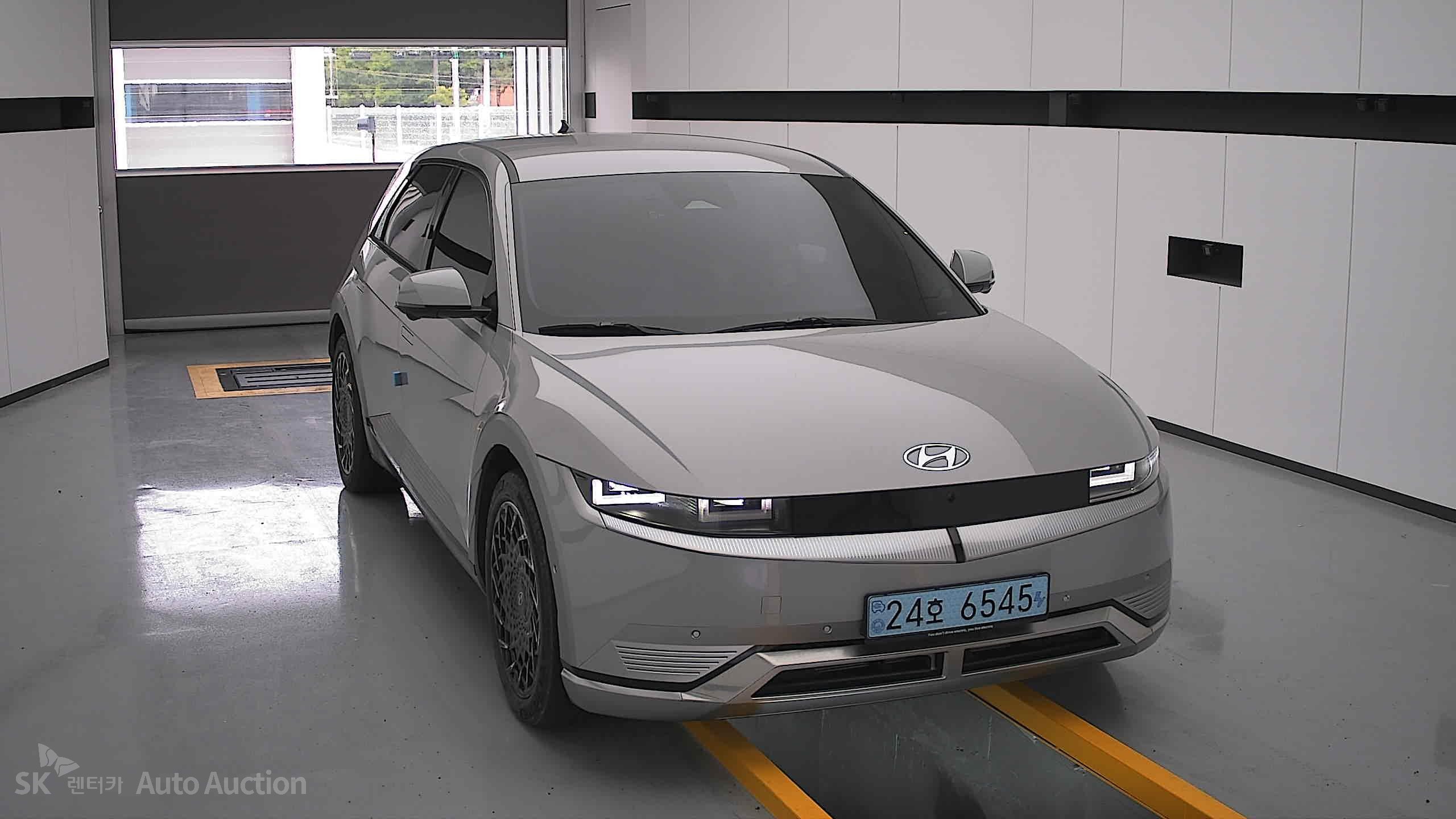 2022 - hyundai ioniq