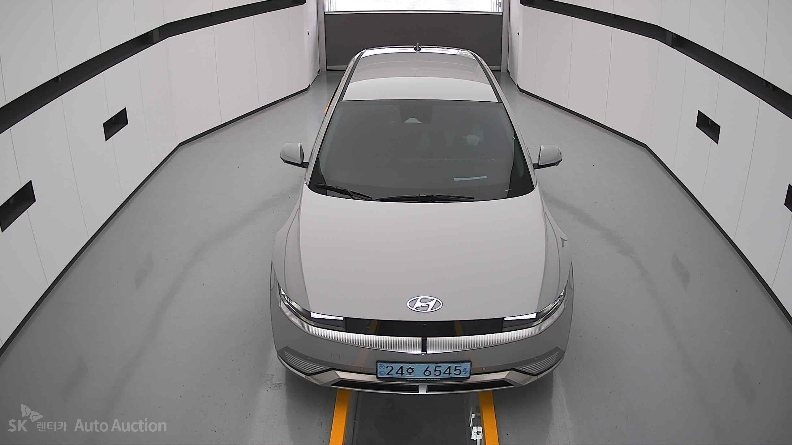 2022 - hyundai ioniq
