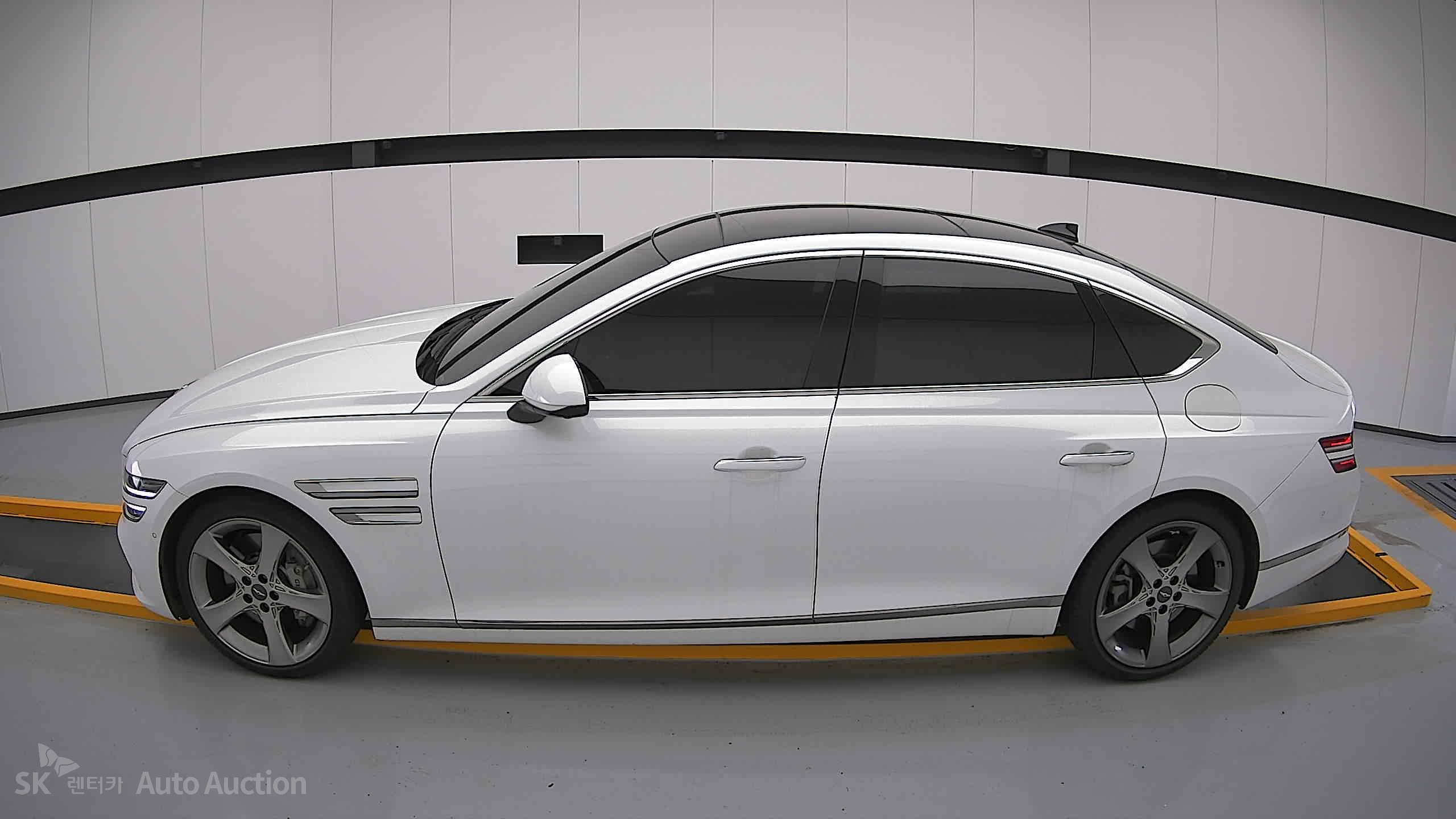 2022 - genesis g80
