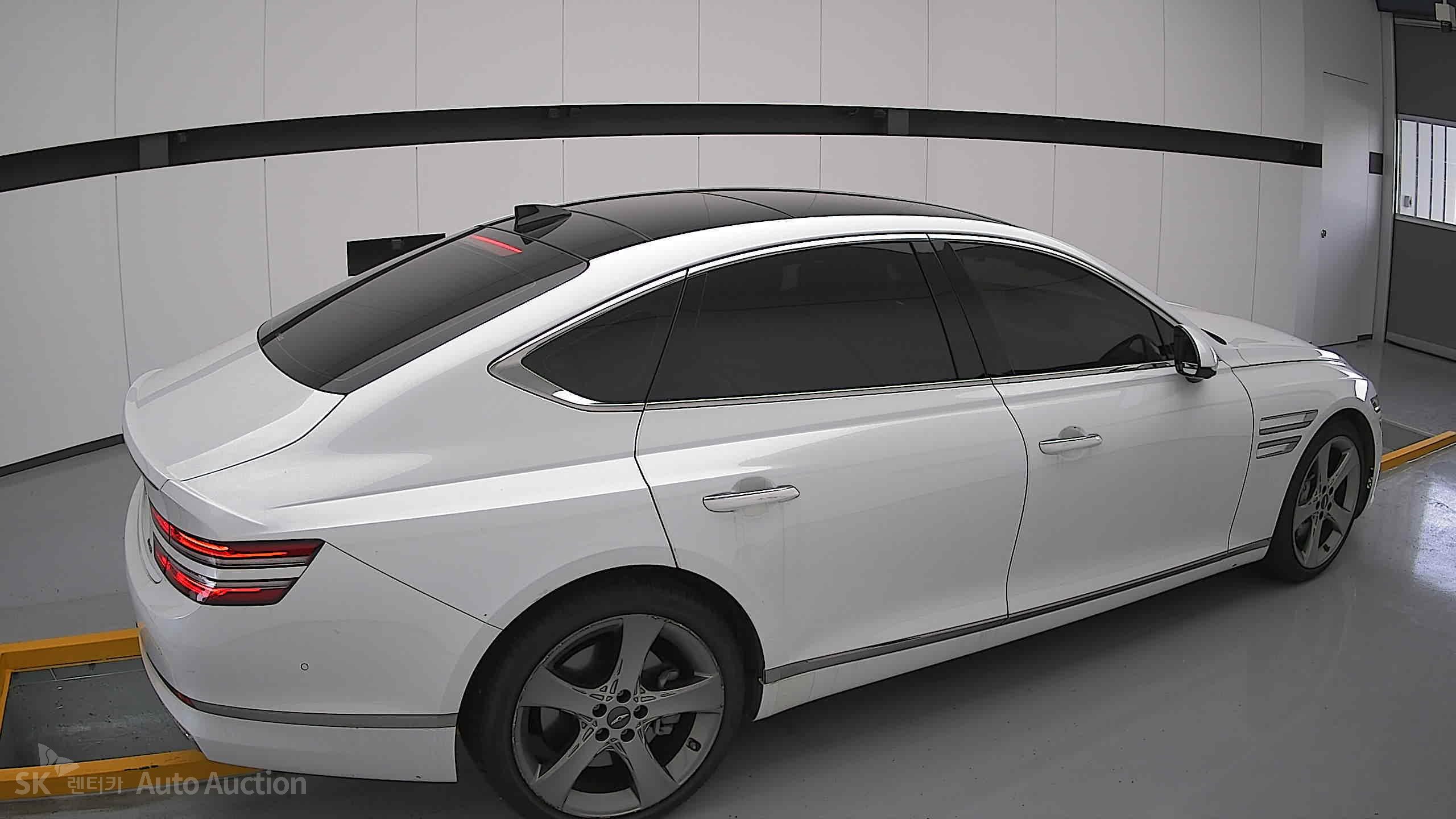 2022 - genesis g80