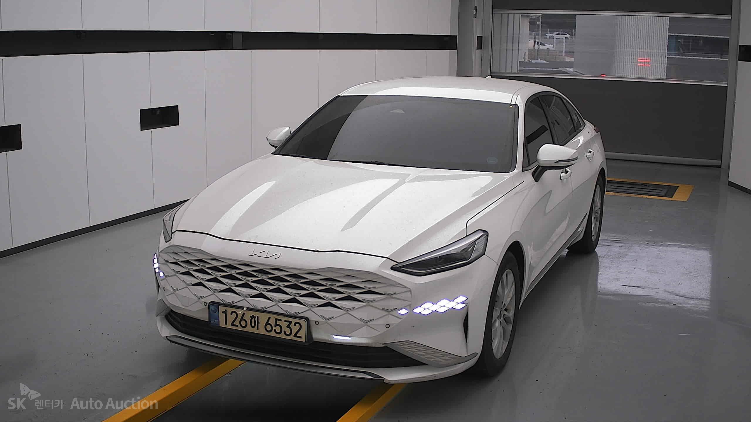 2022 - kia k8
