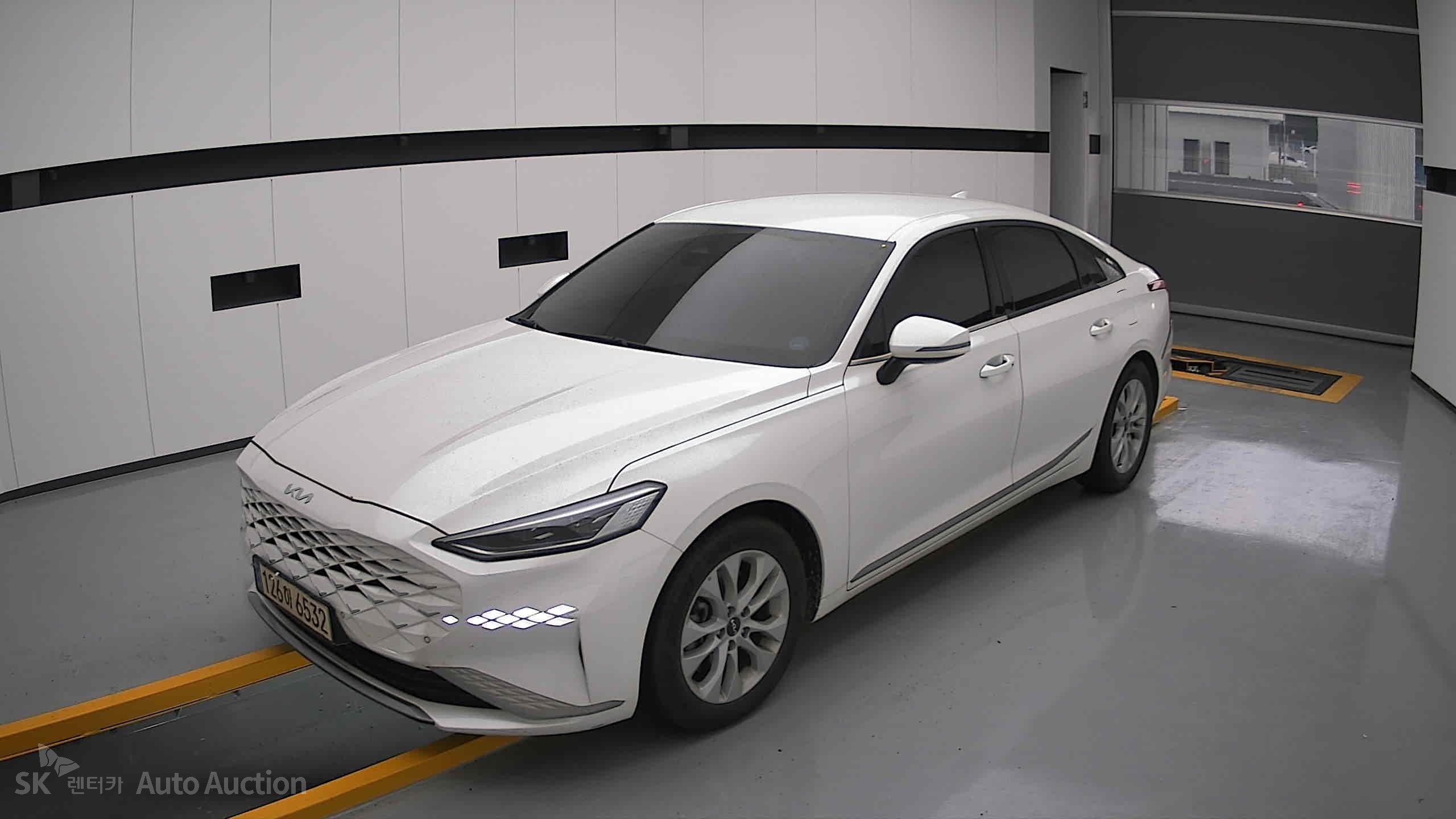 2022 - kia k8