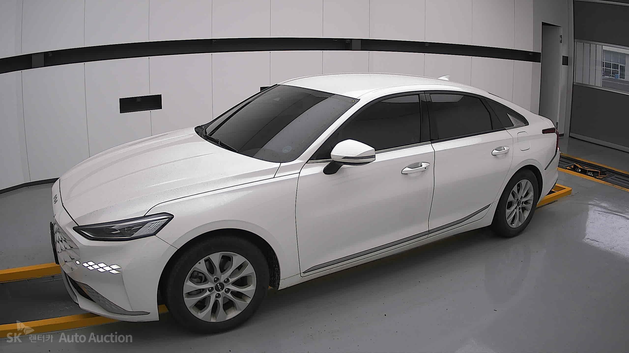 2022 - kia k8