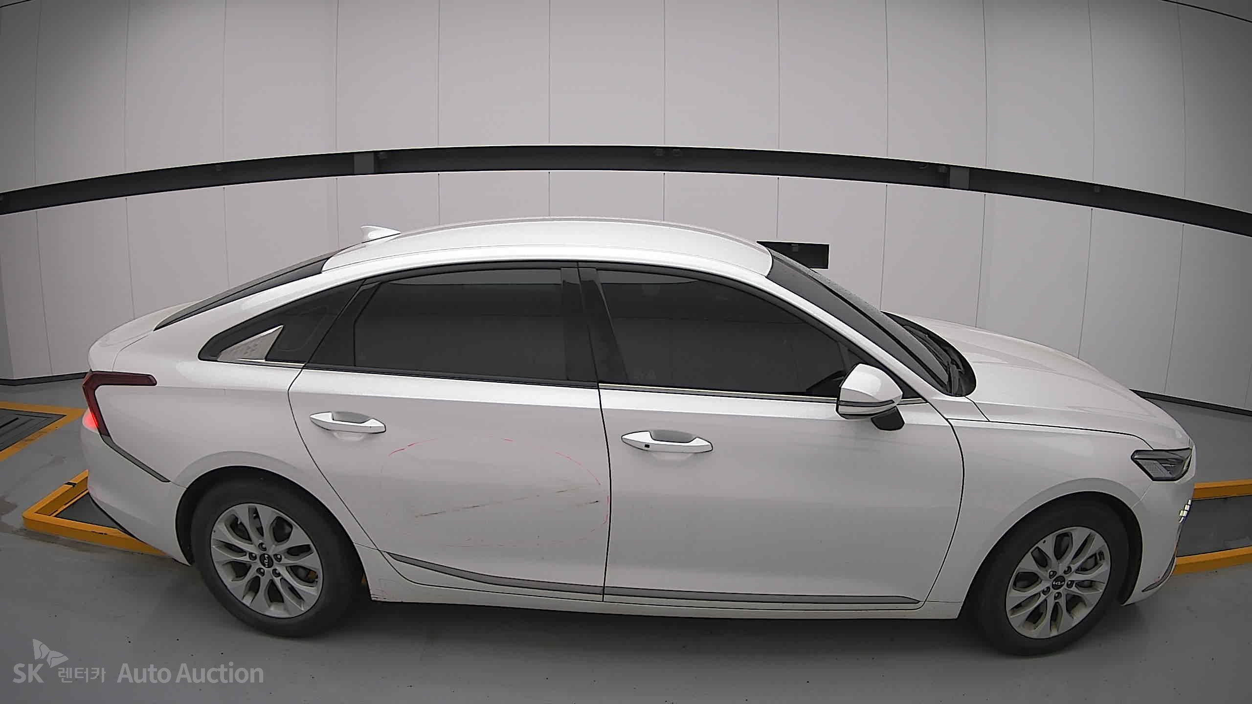2022 - kia k8