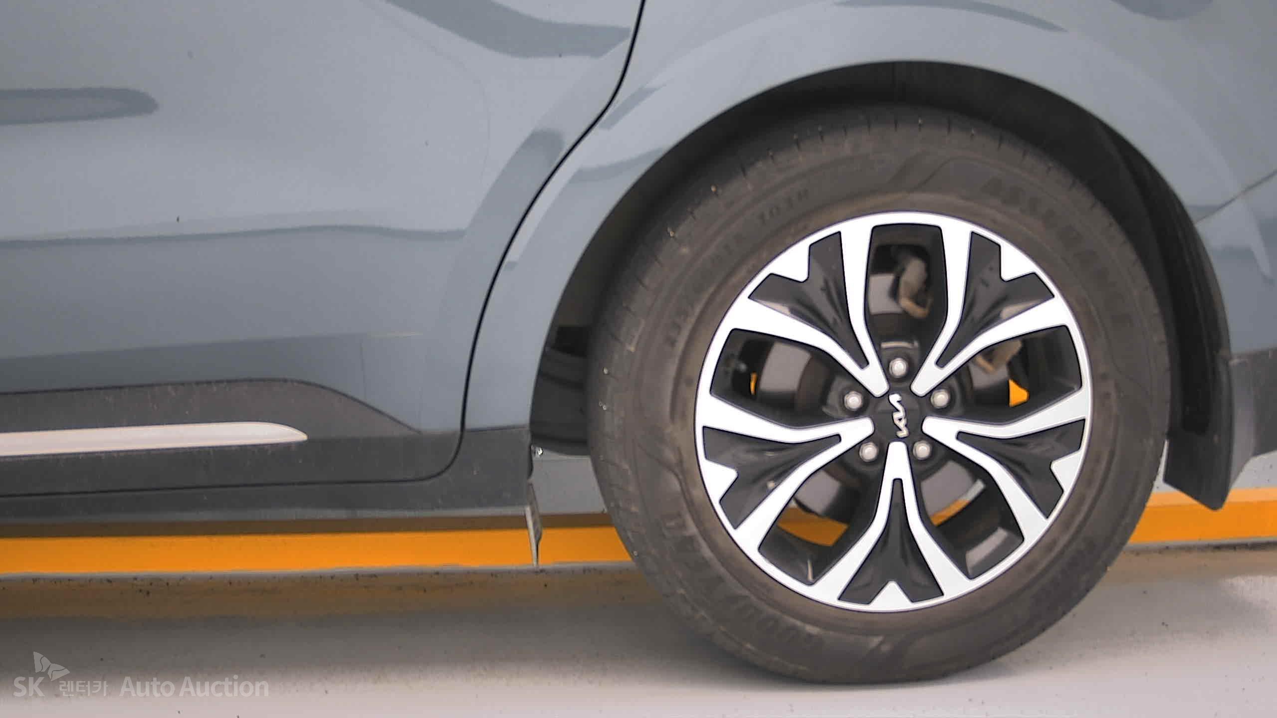 2022 - kia carnival