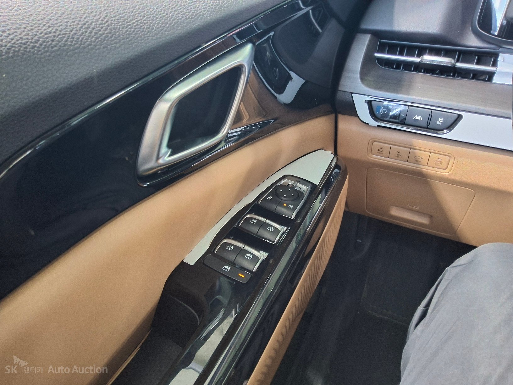 2022 - kia carnival