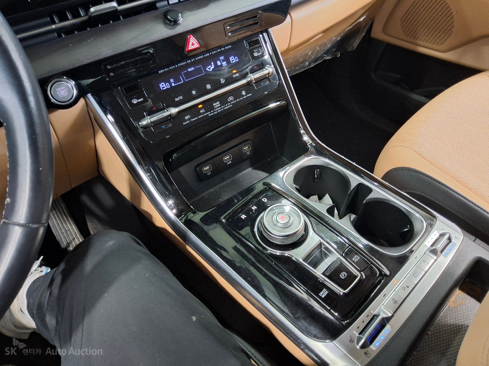 2022 - kia carnival