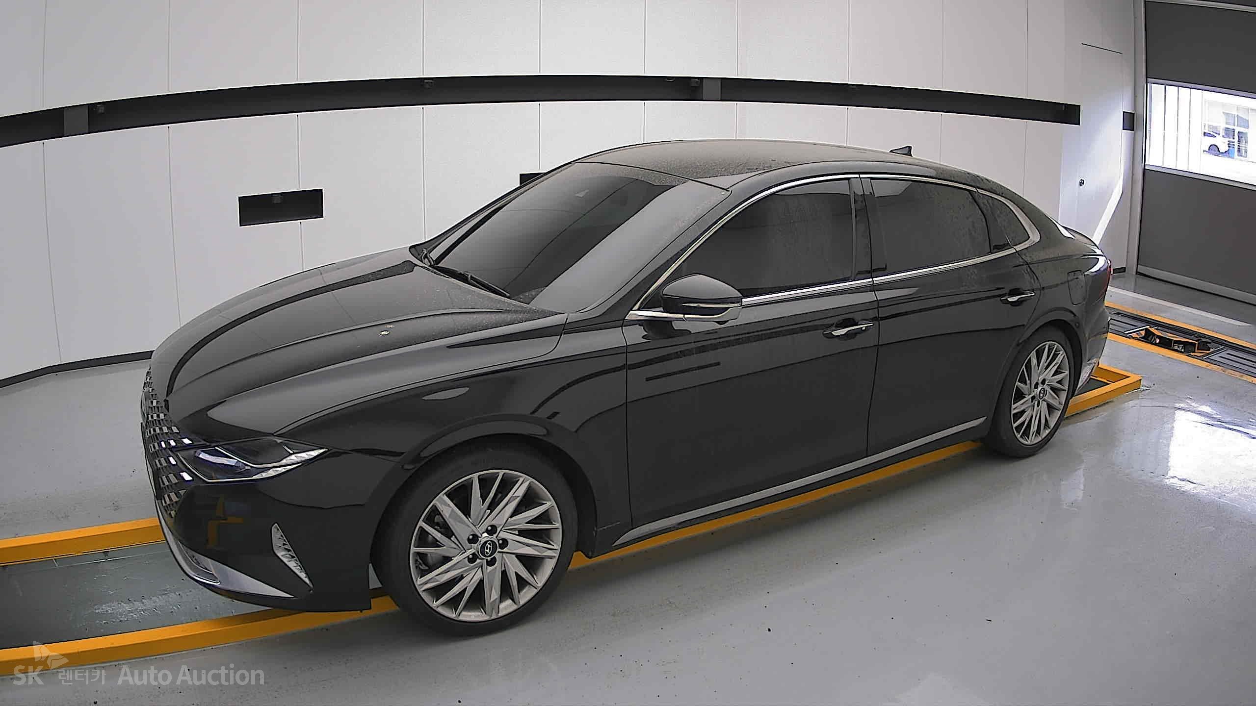 2022 - hyundai grandeur