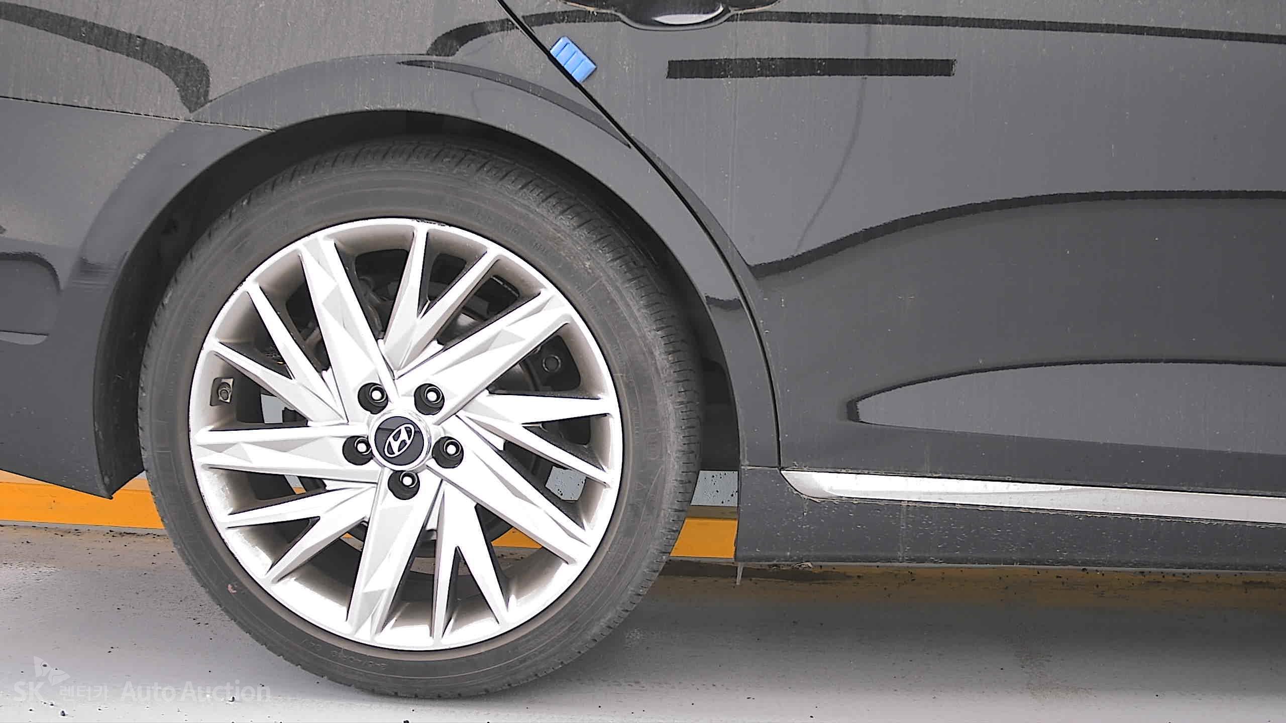 2022 - hyundai grandeur