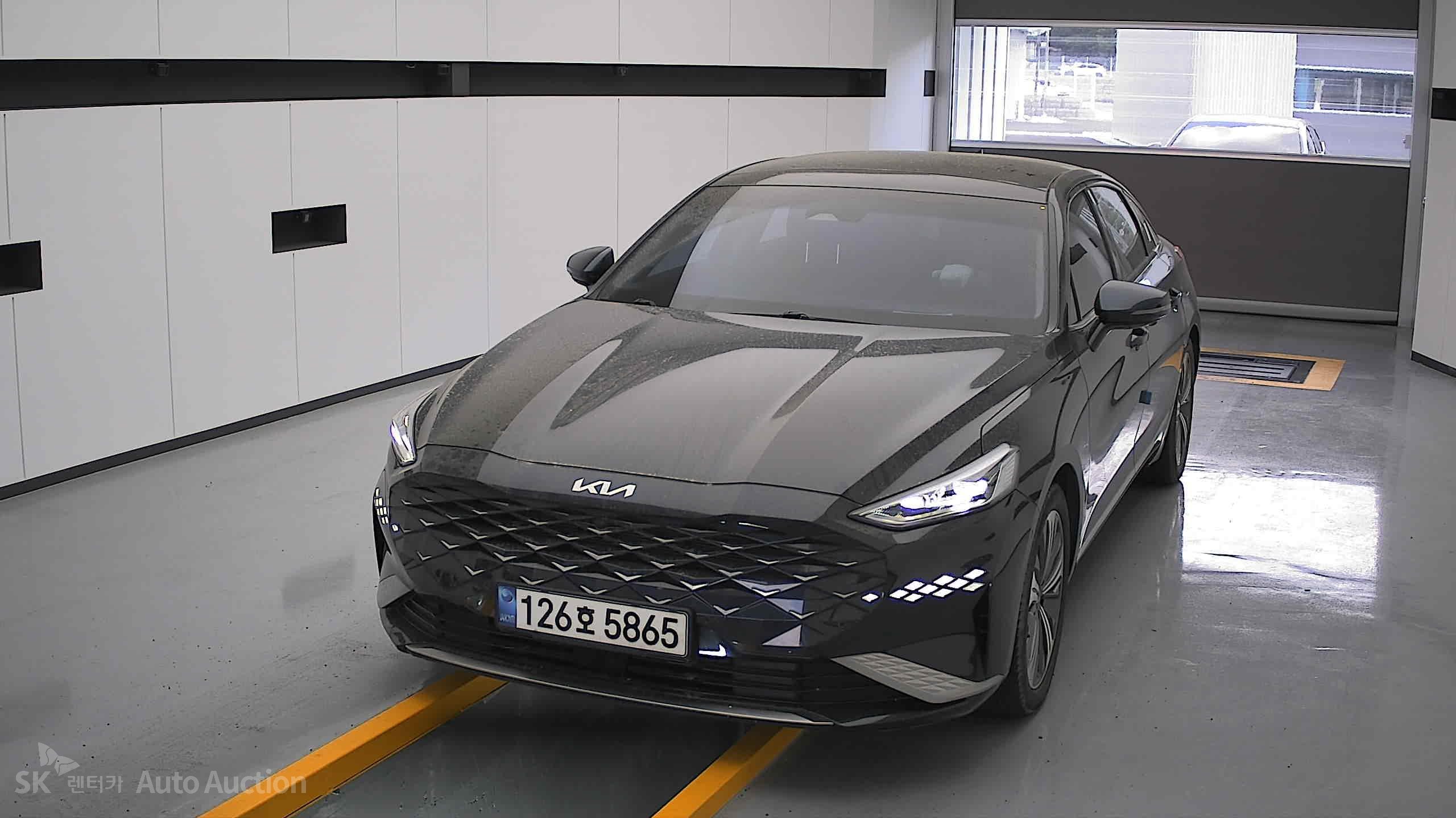 2022 - kia k8