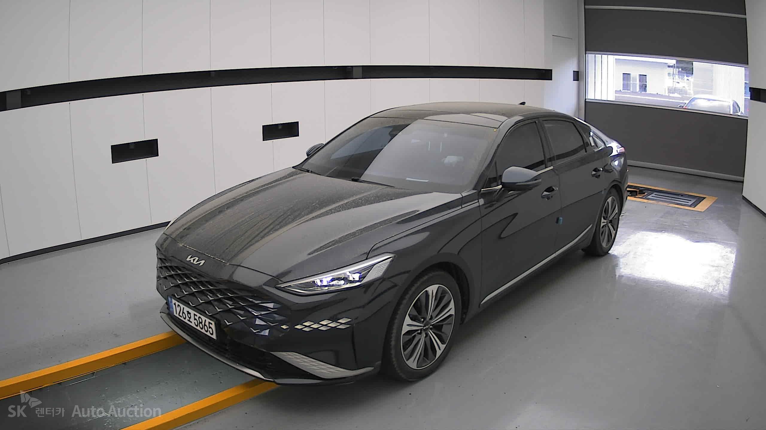 2022 - kia k8