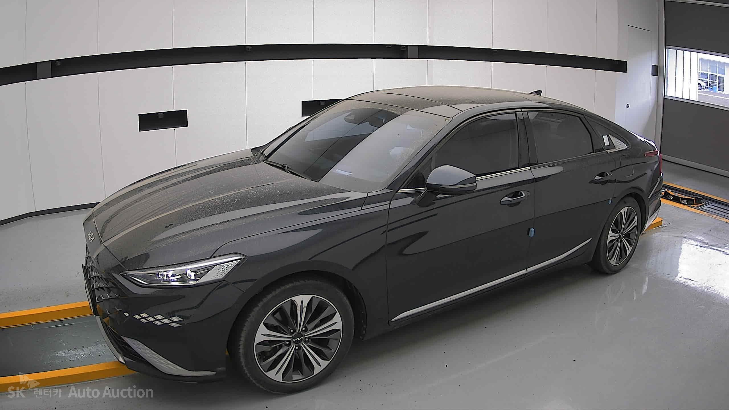 2022 - kia k8