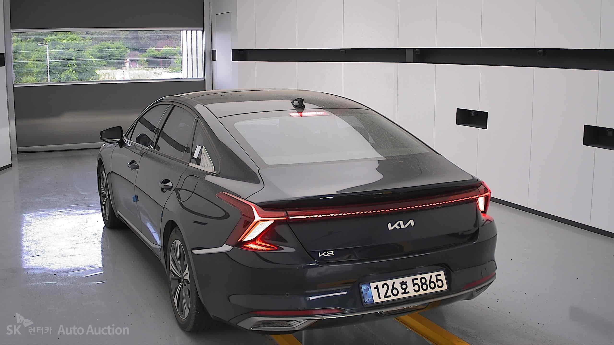 2022 - kia k8