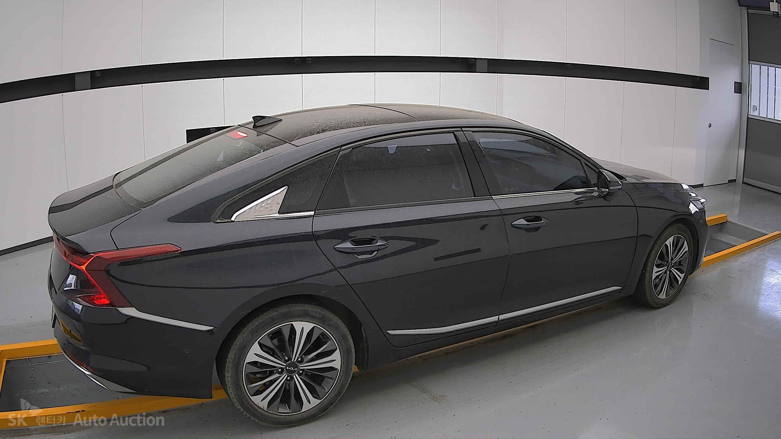 2022 - kia k8