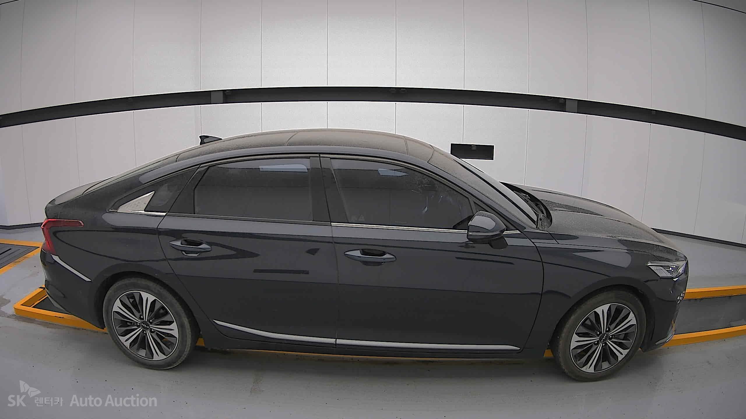2022 - kia k8