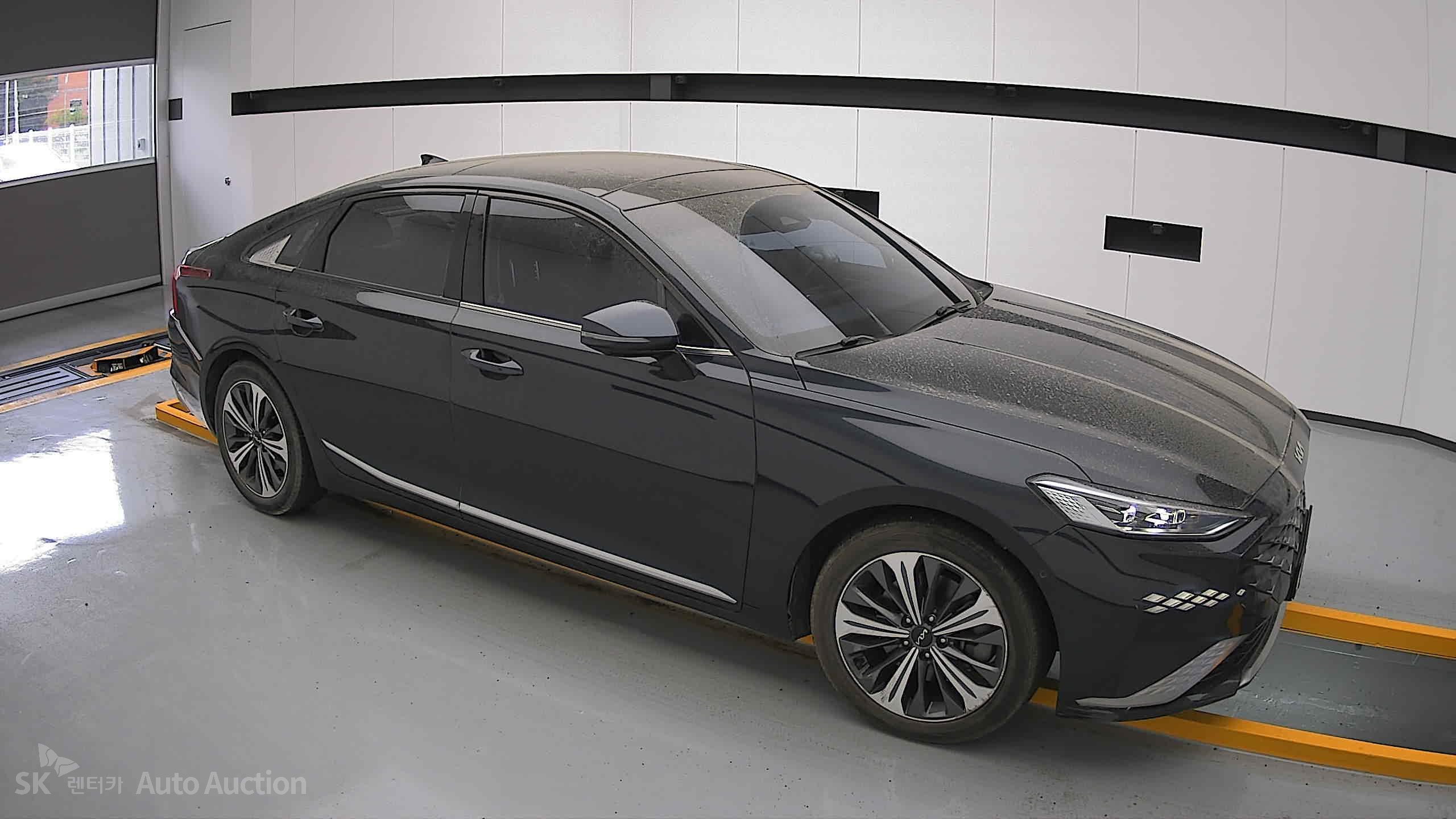 2022 - kia k8