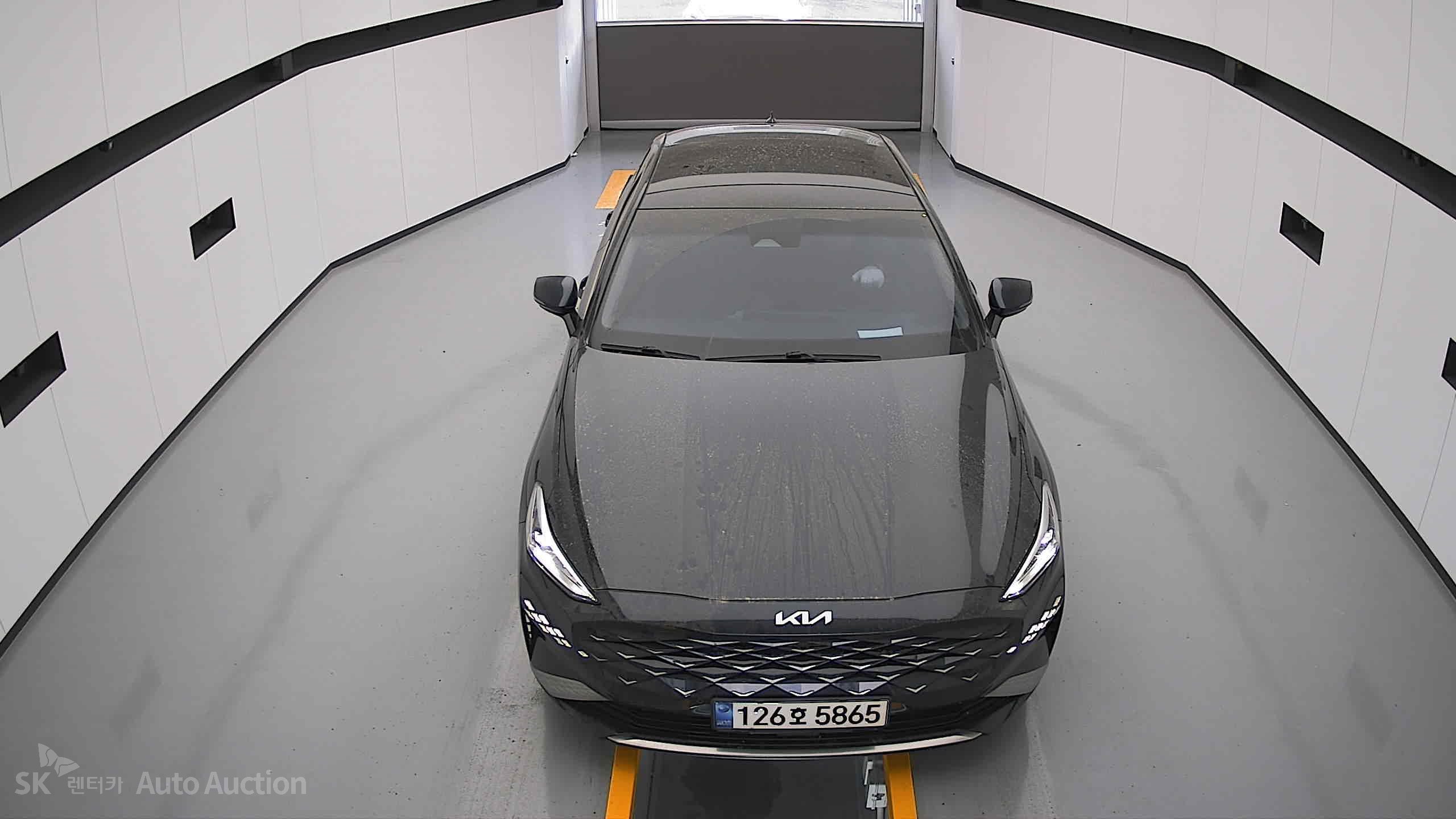 2022 - kia k8