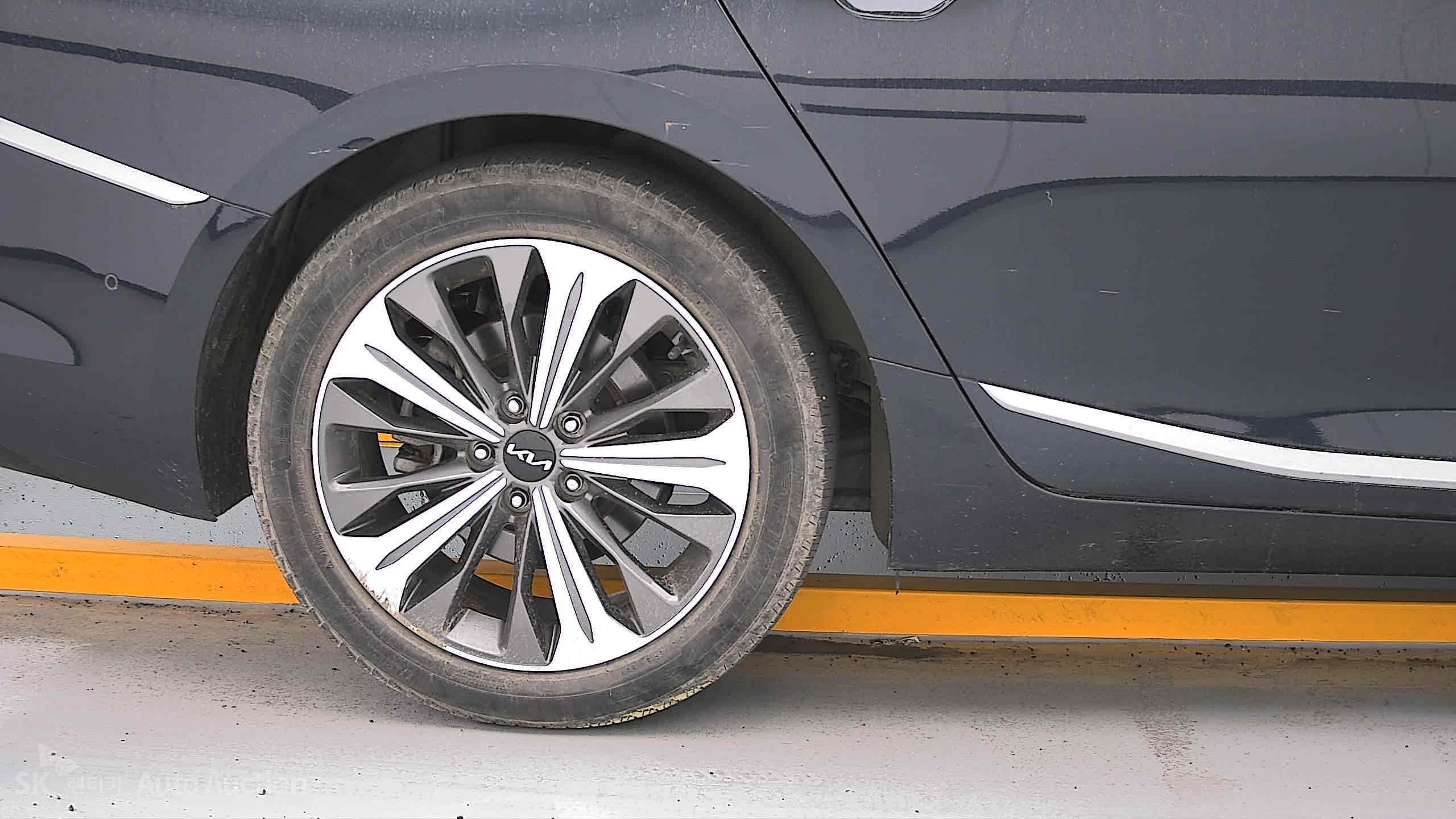 2022 - kia k8