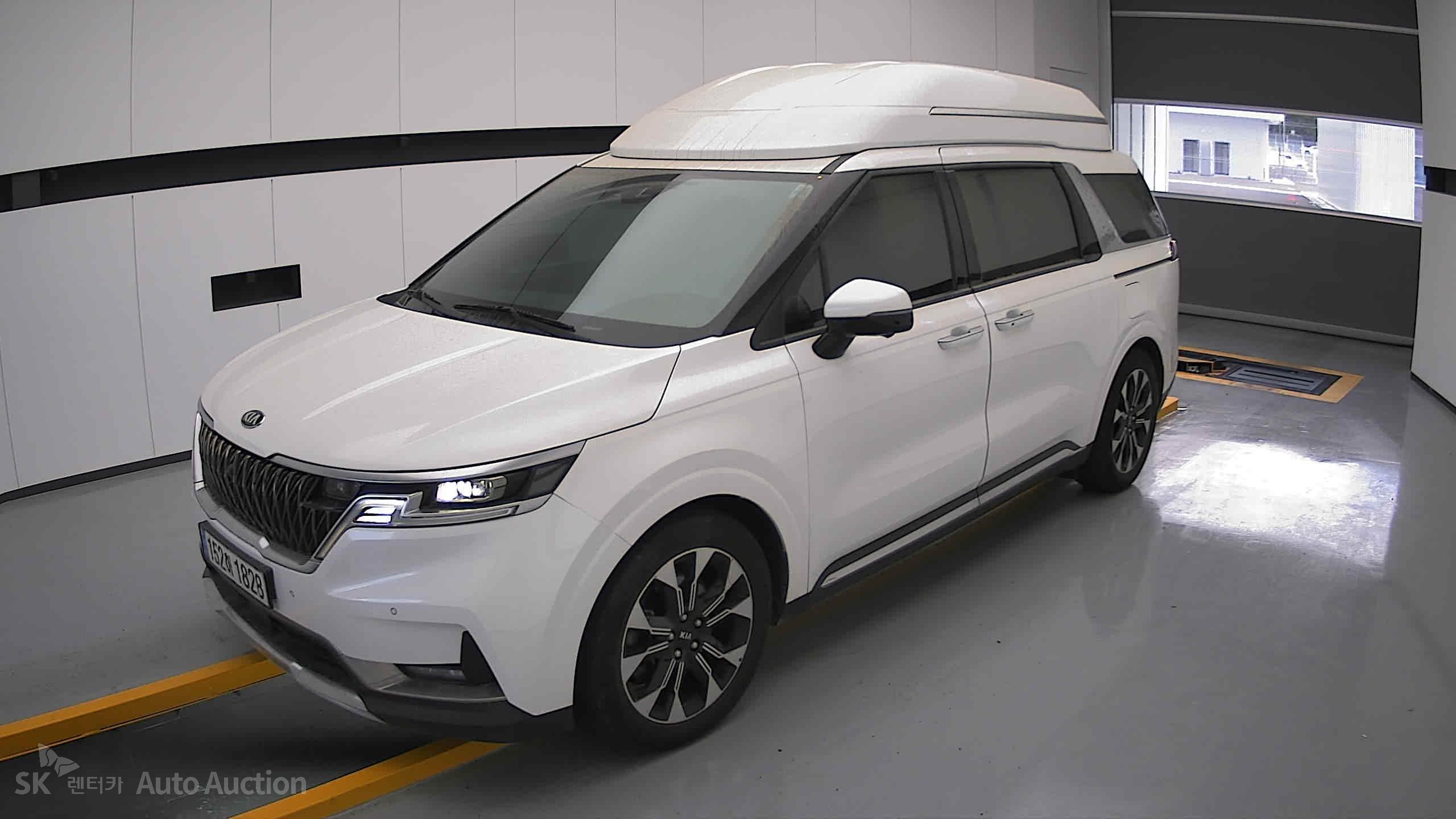 2021 - kia carnival