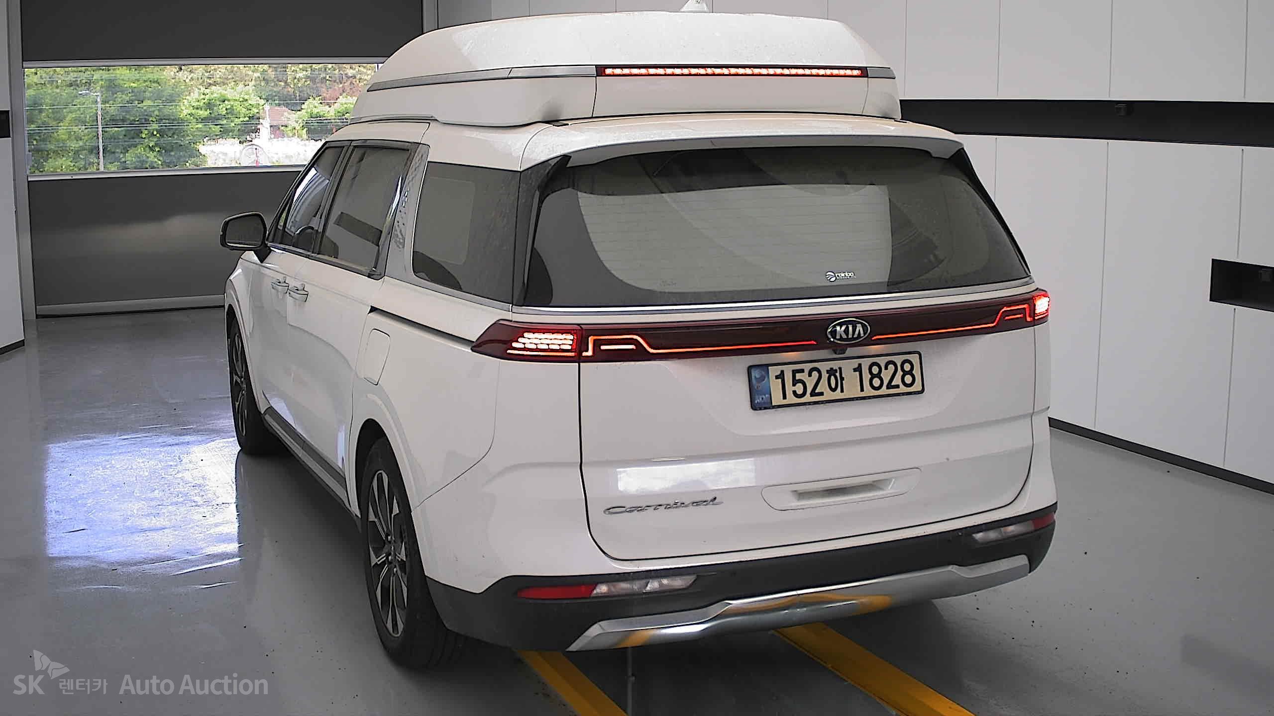 2021 - kia carnival