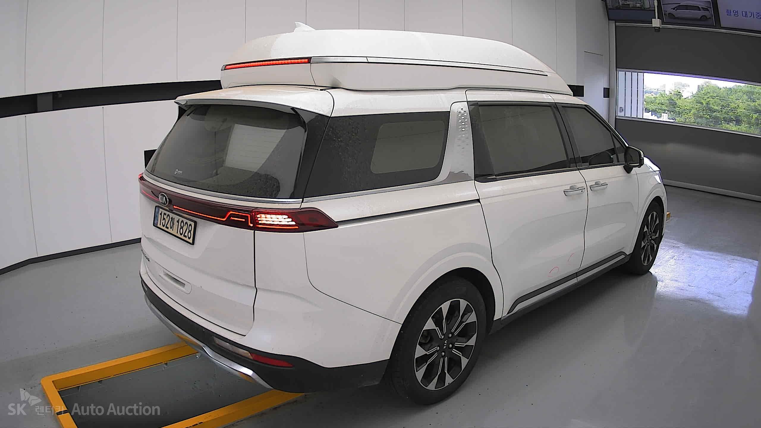 2021 - kia carnival