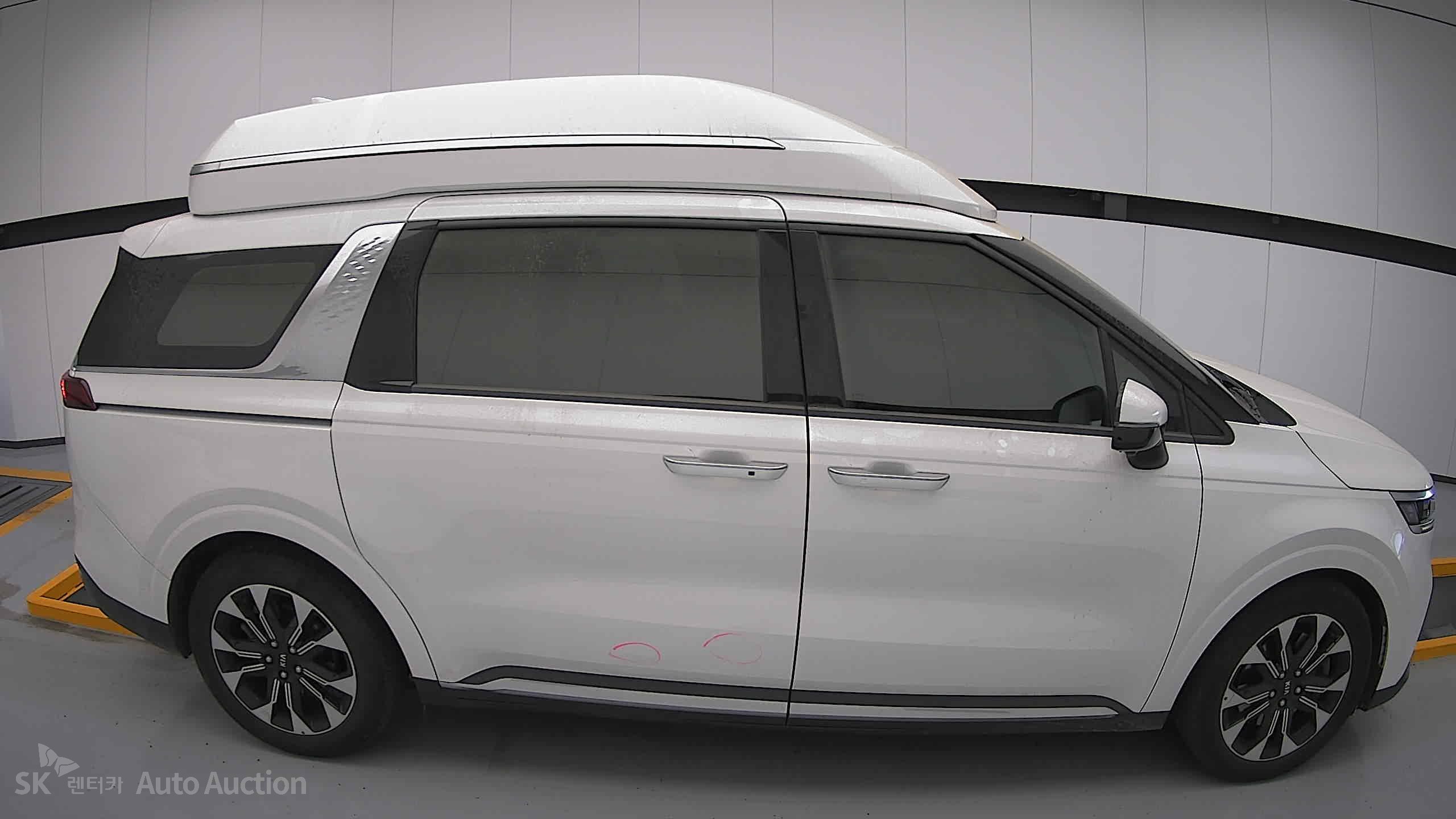 2021 - kia carnival