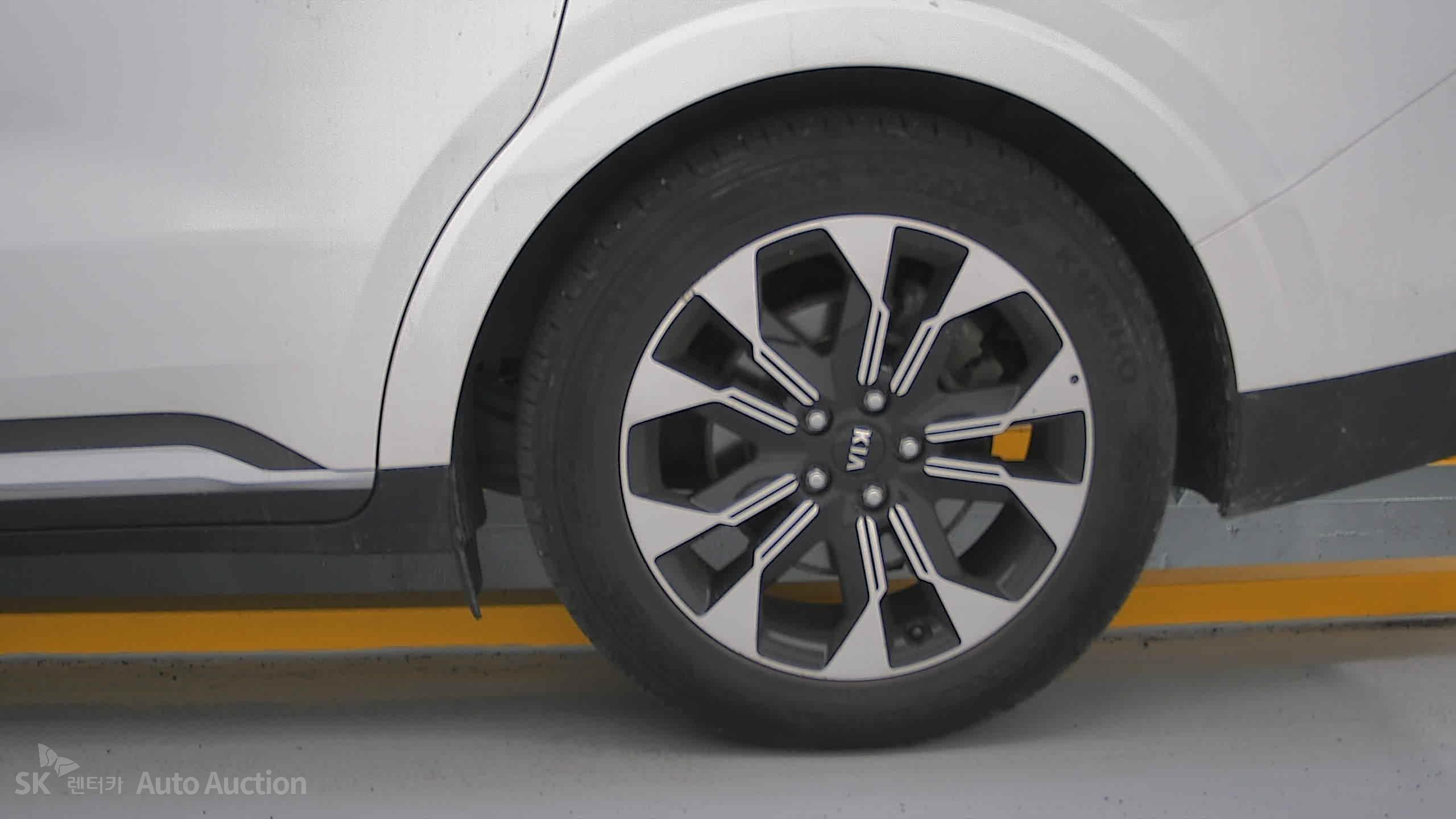 2021 - kia carnival
