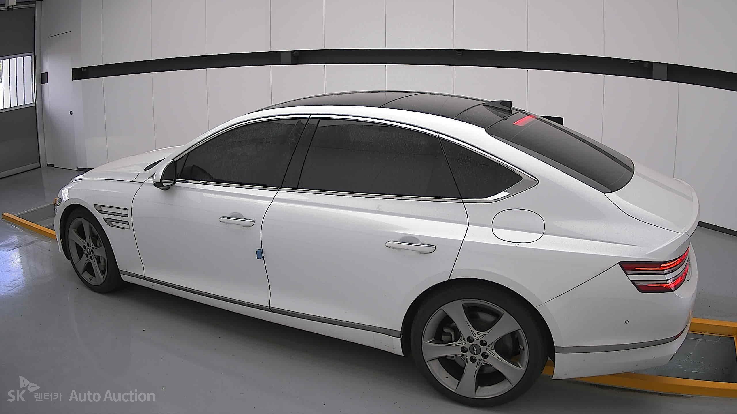 2022 - genesis g80