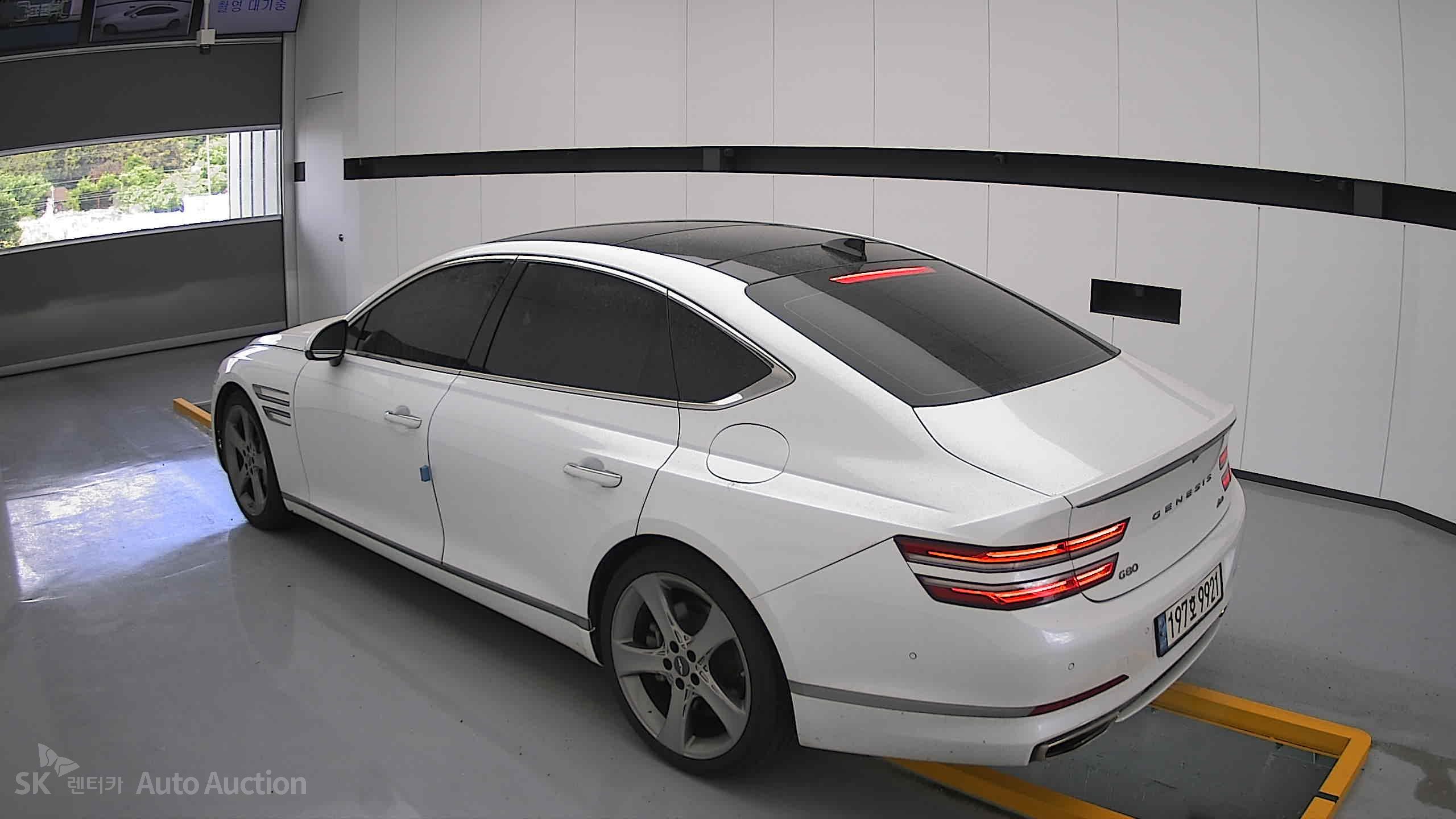 2022 - genesis g80