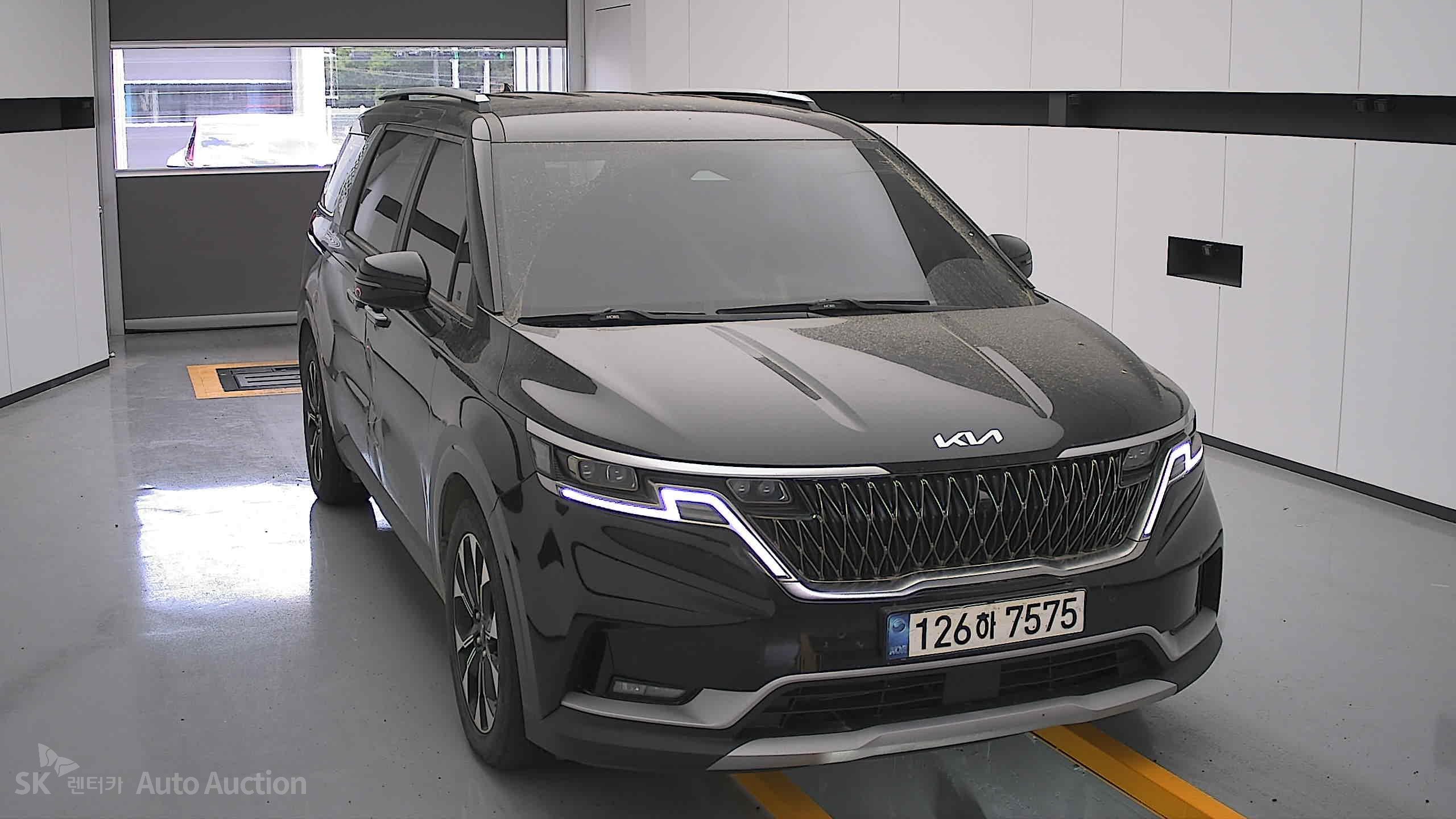2023 - kia carnival