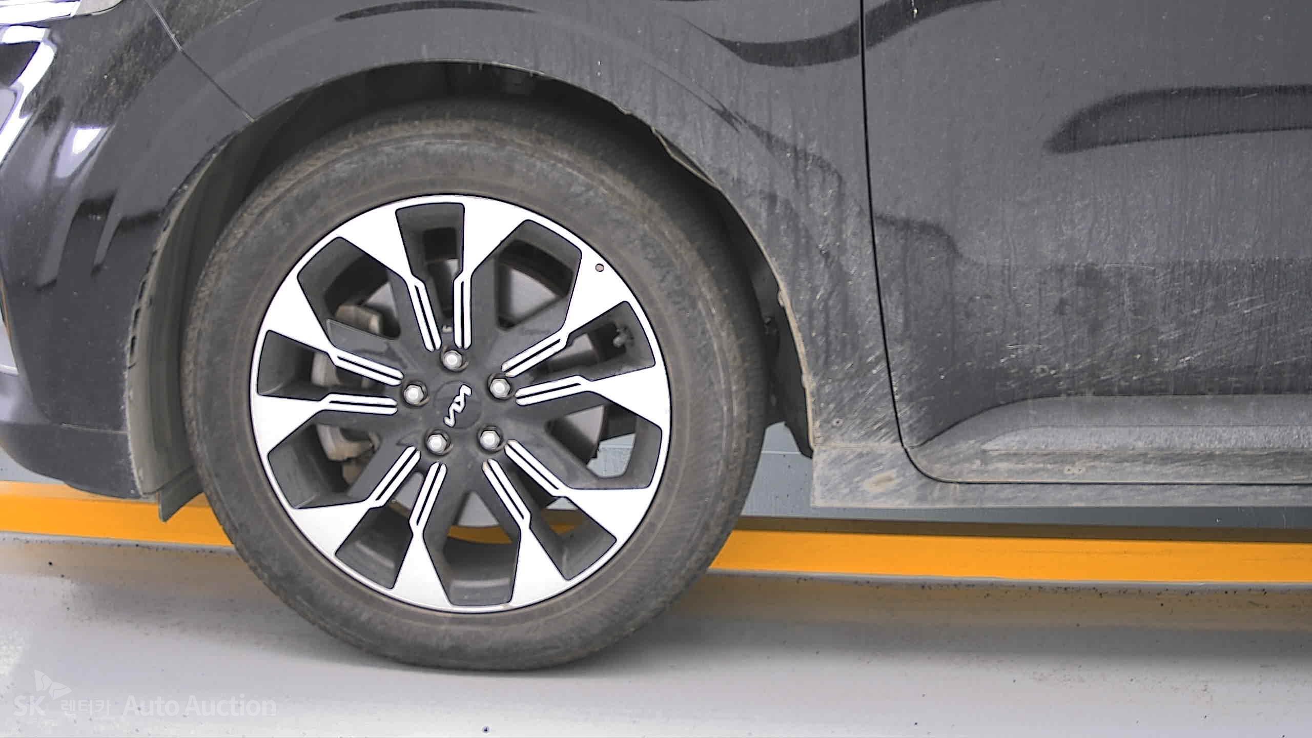 2023 - kia carnival