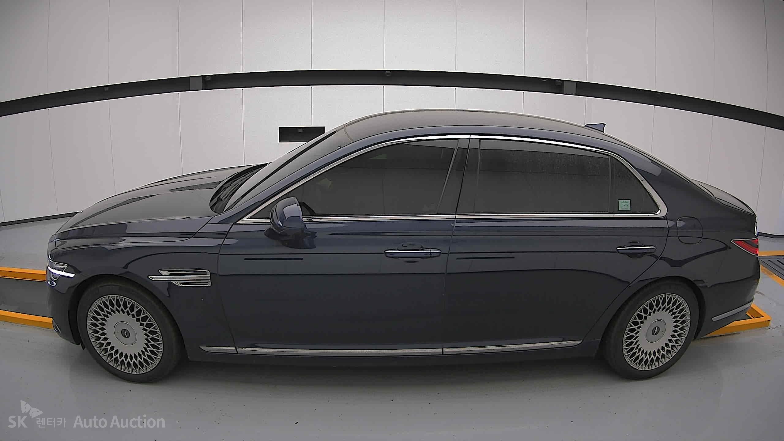 2021 - genesis g90