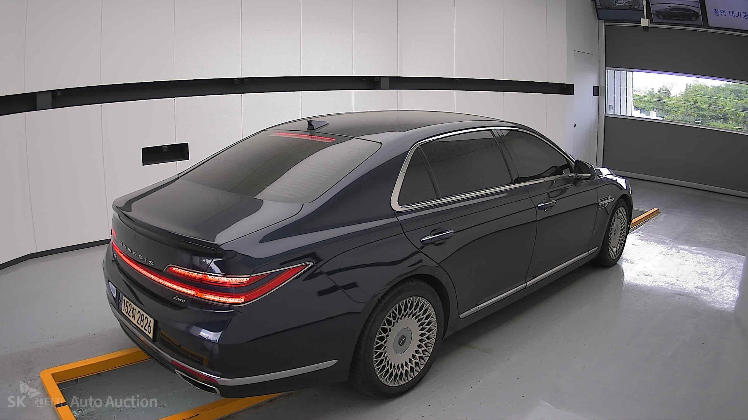 2021 - genesis g90