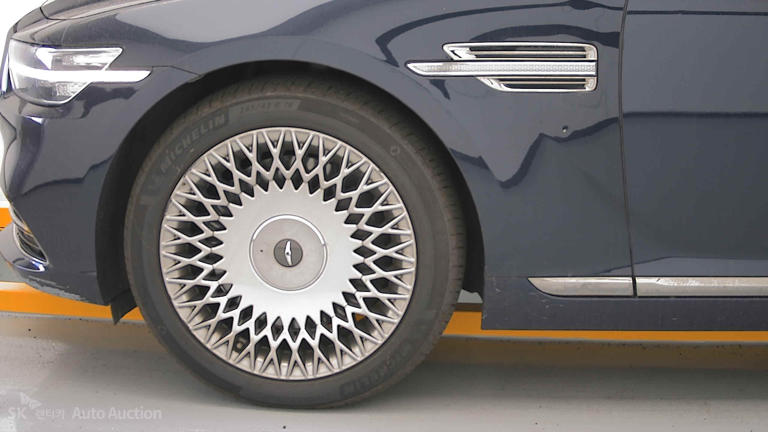 2021 - genesis g90