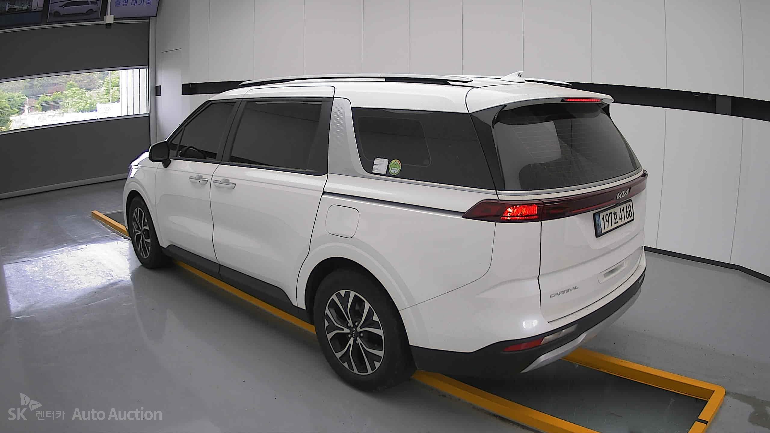 2023 - kia carnival