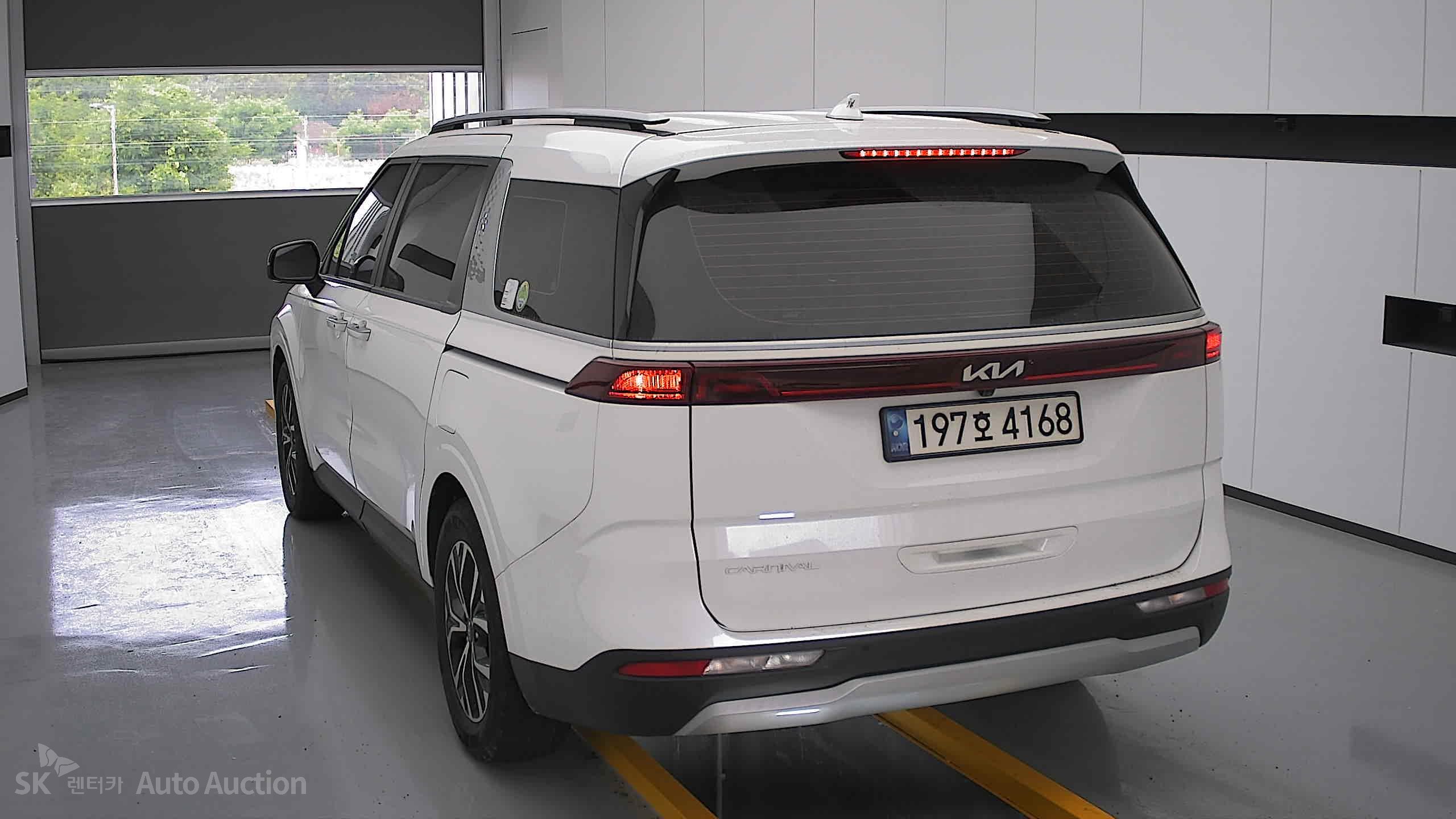 2023 - kia carnival