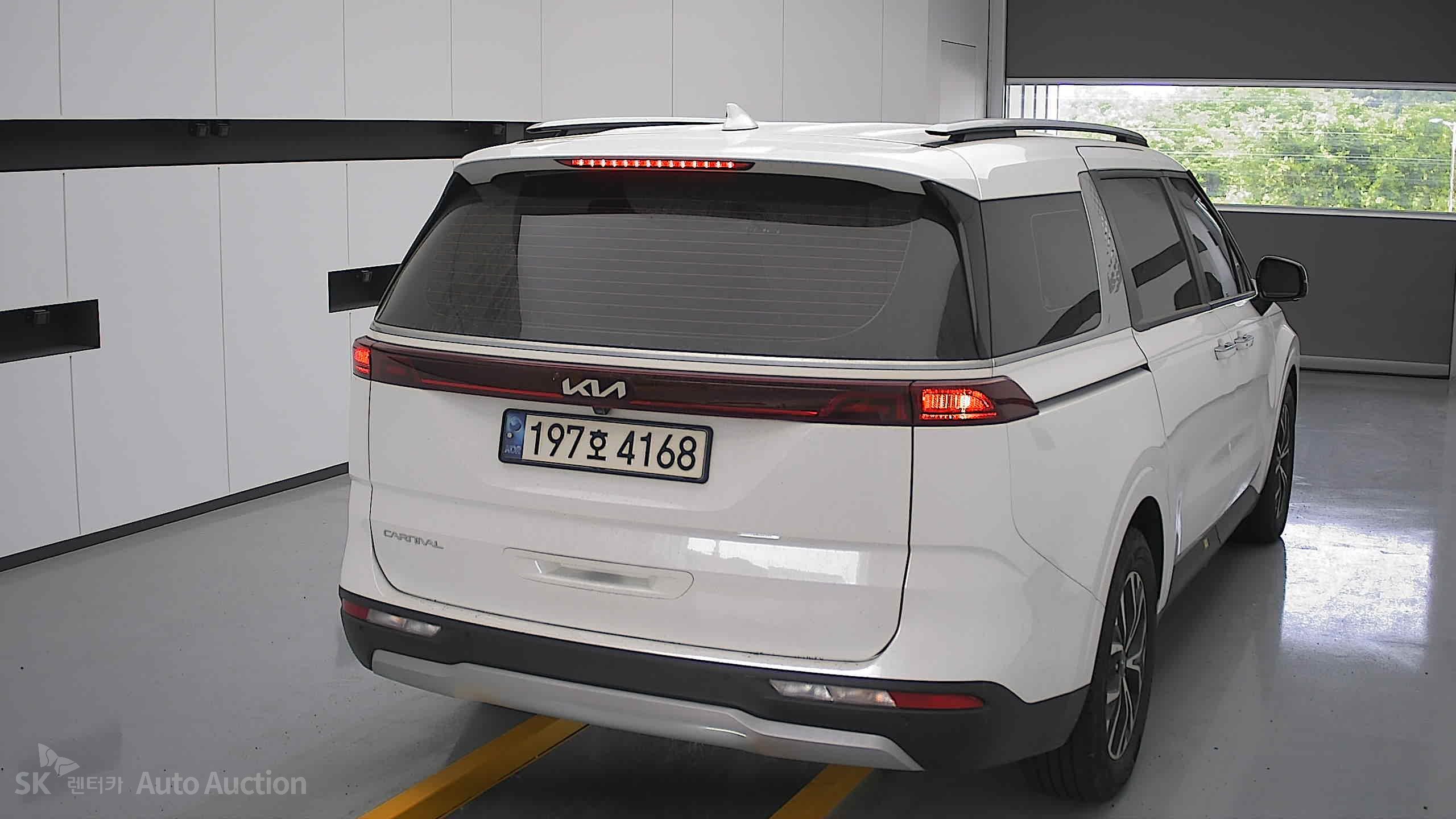 2023 - kia carnival