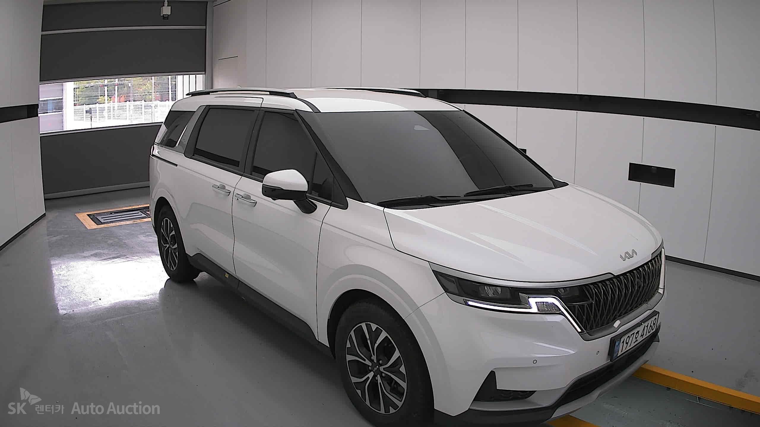 2023 - kia carnival