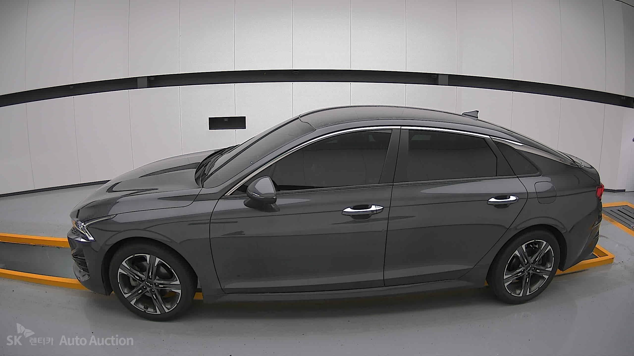 2022 - kia k5