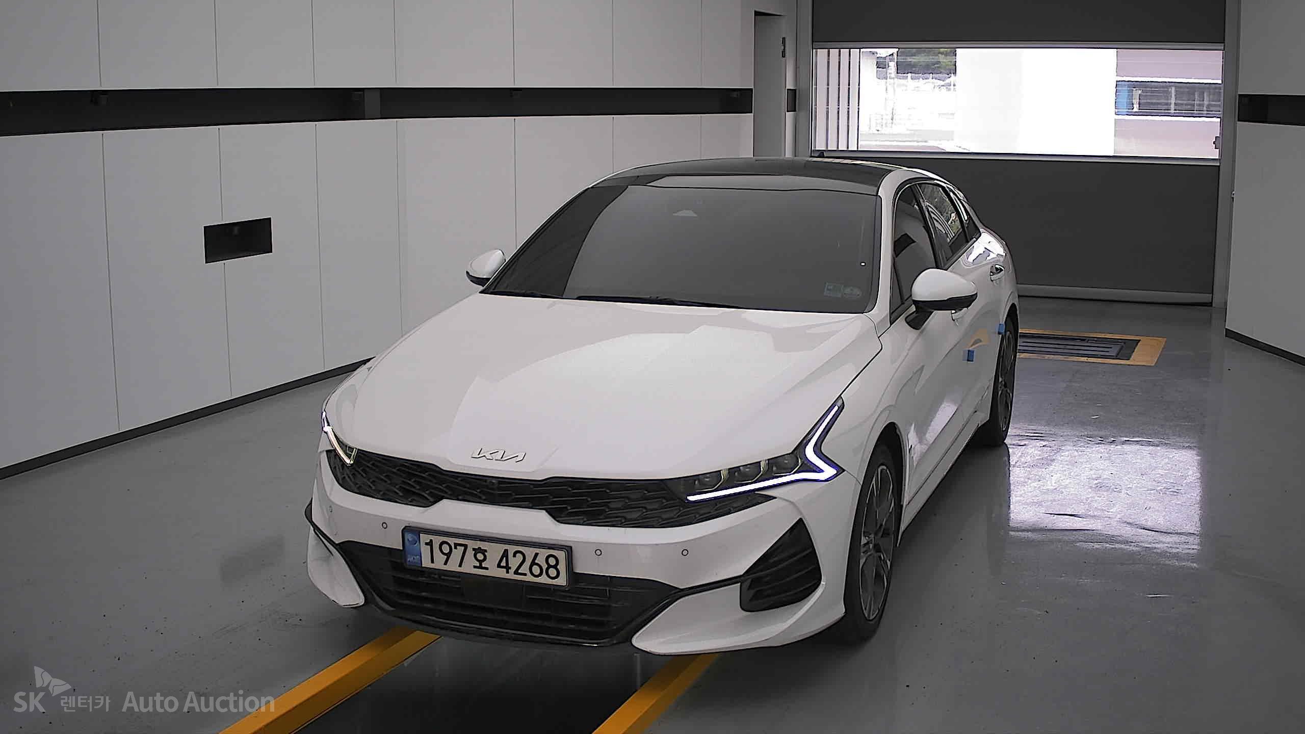 2022 - kia k5