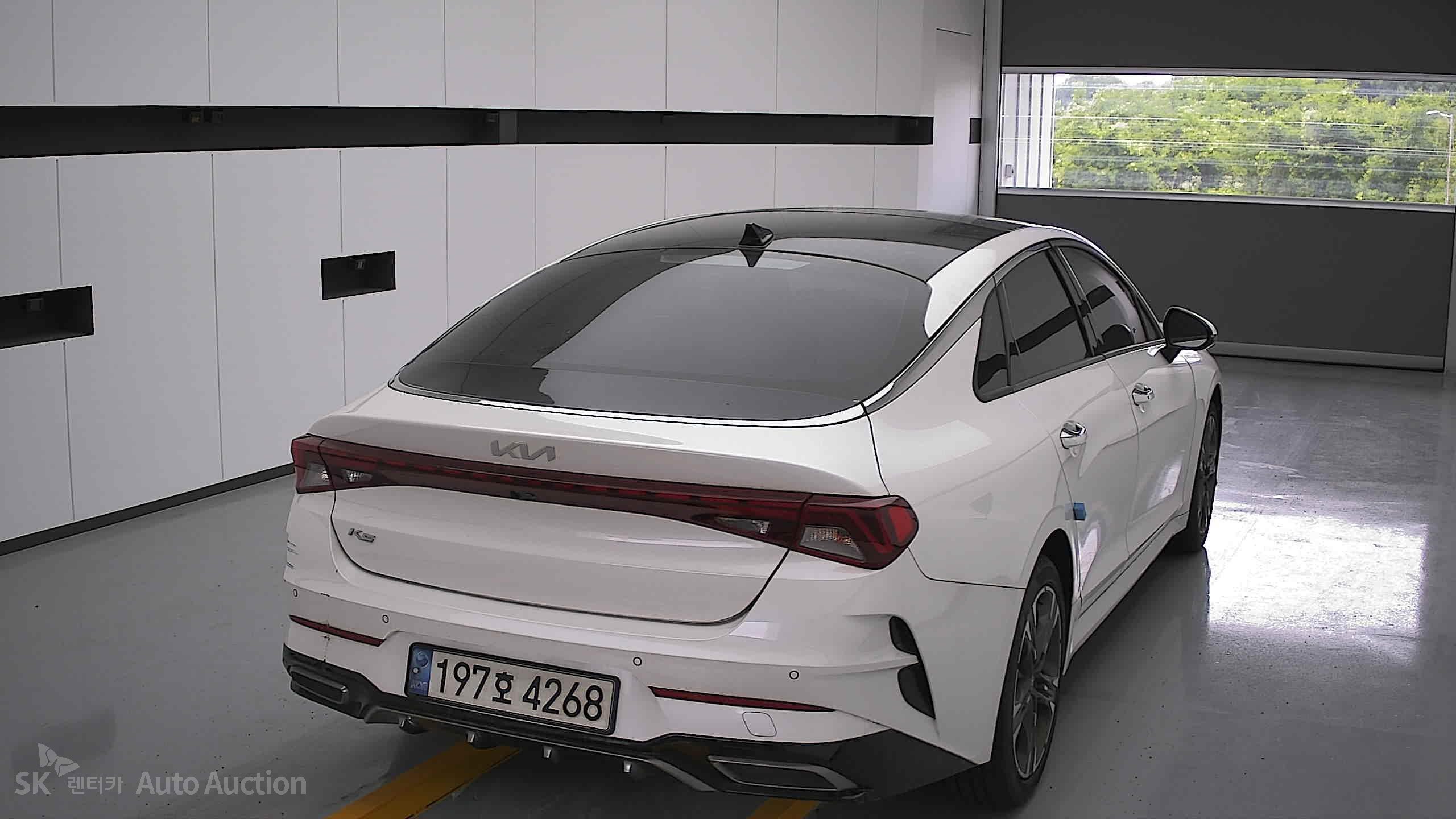 2022 - kia k5