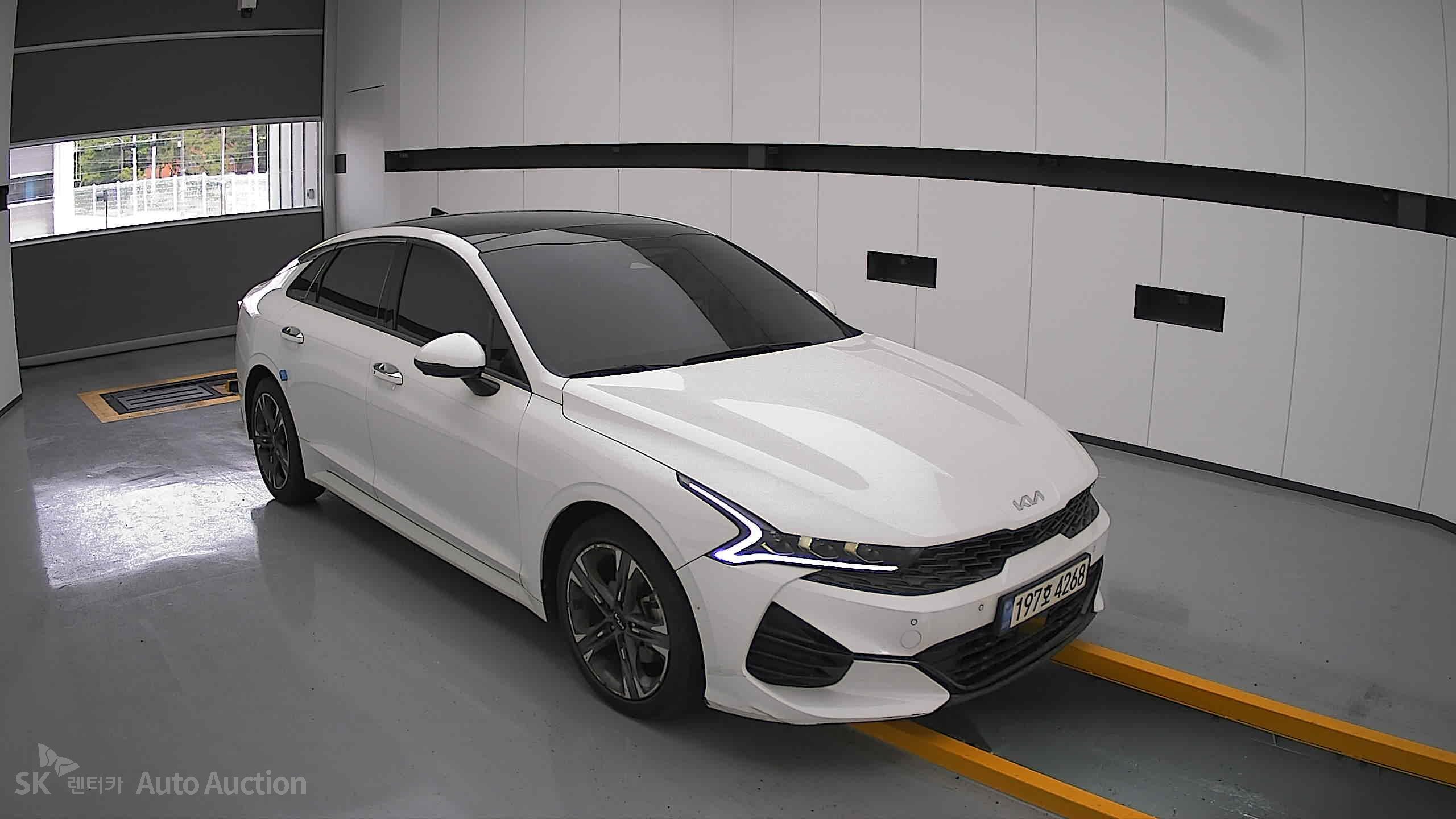 2022 - kia k5