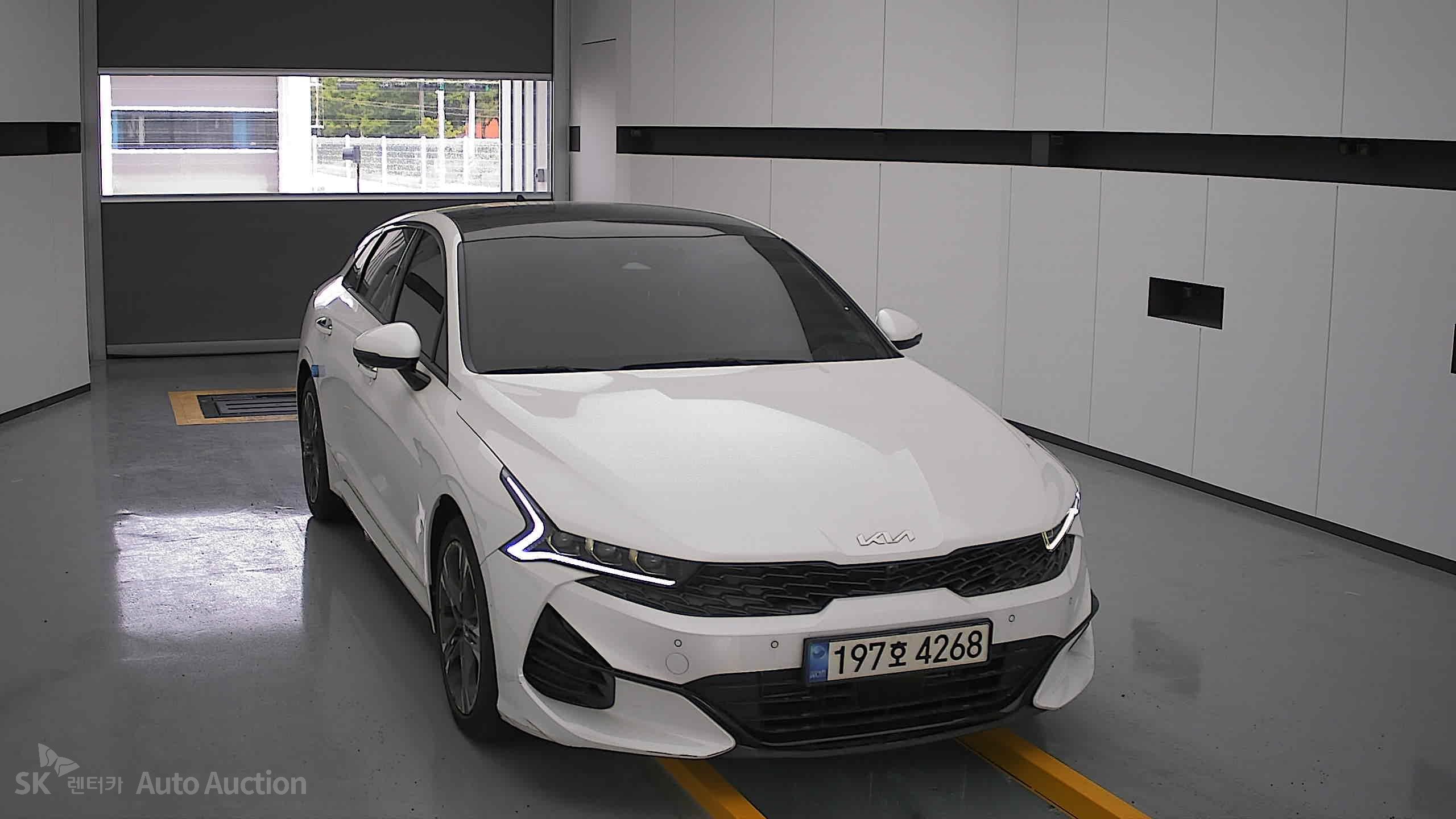 2022 - kia k5