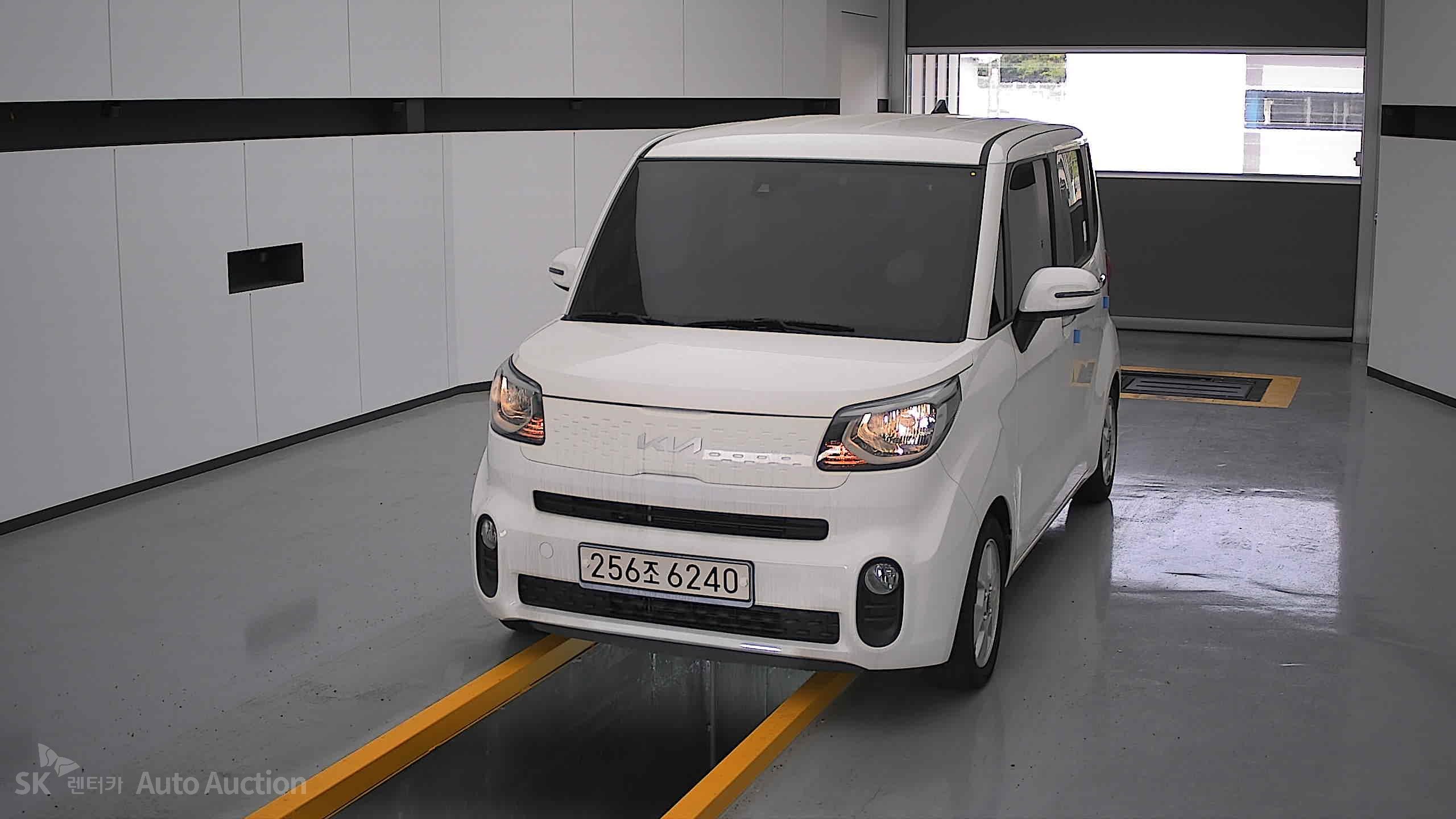 2022 - kia ray